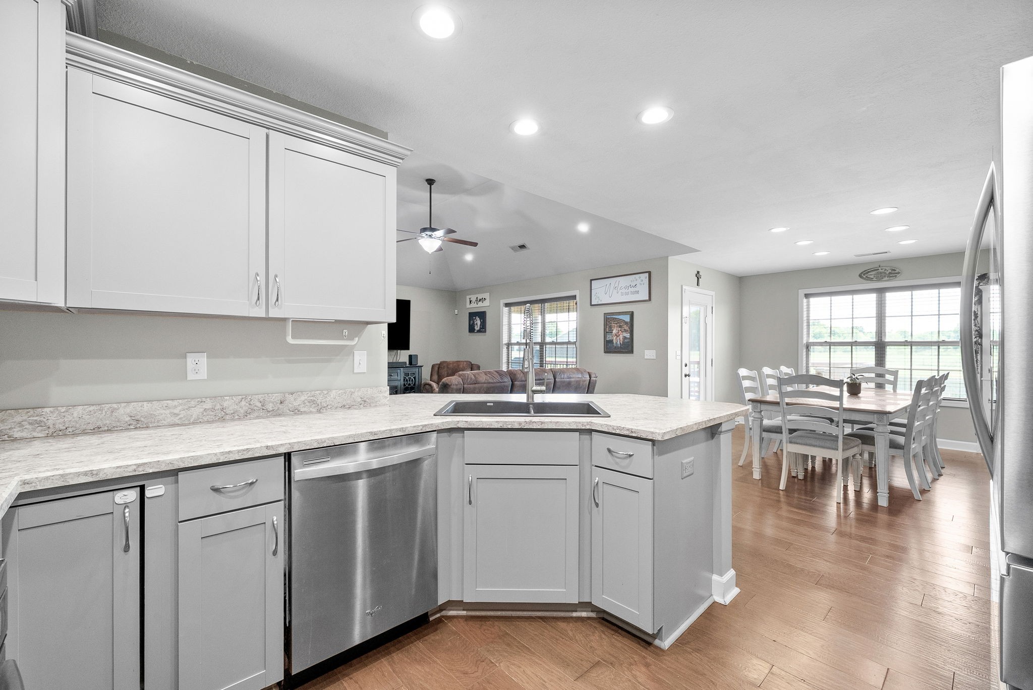 609 Summerset Pl Property Photo 17