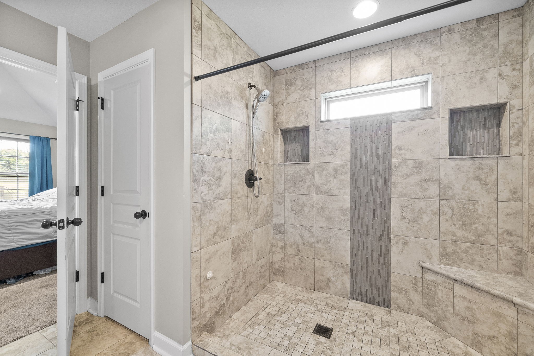 609 Summerset Pl Property Photo 23