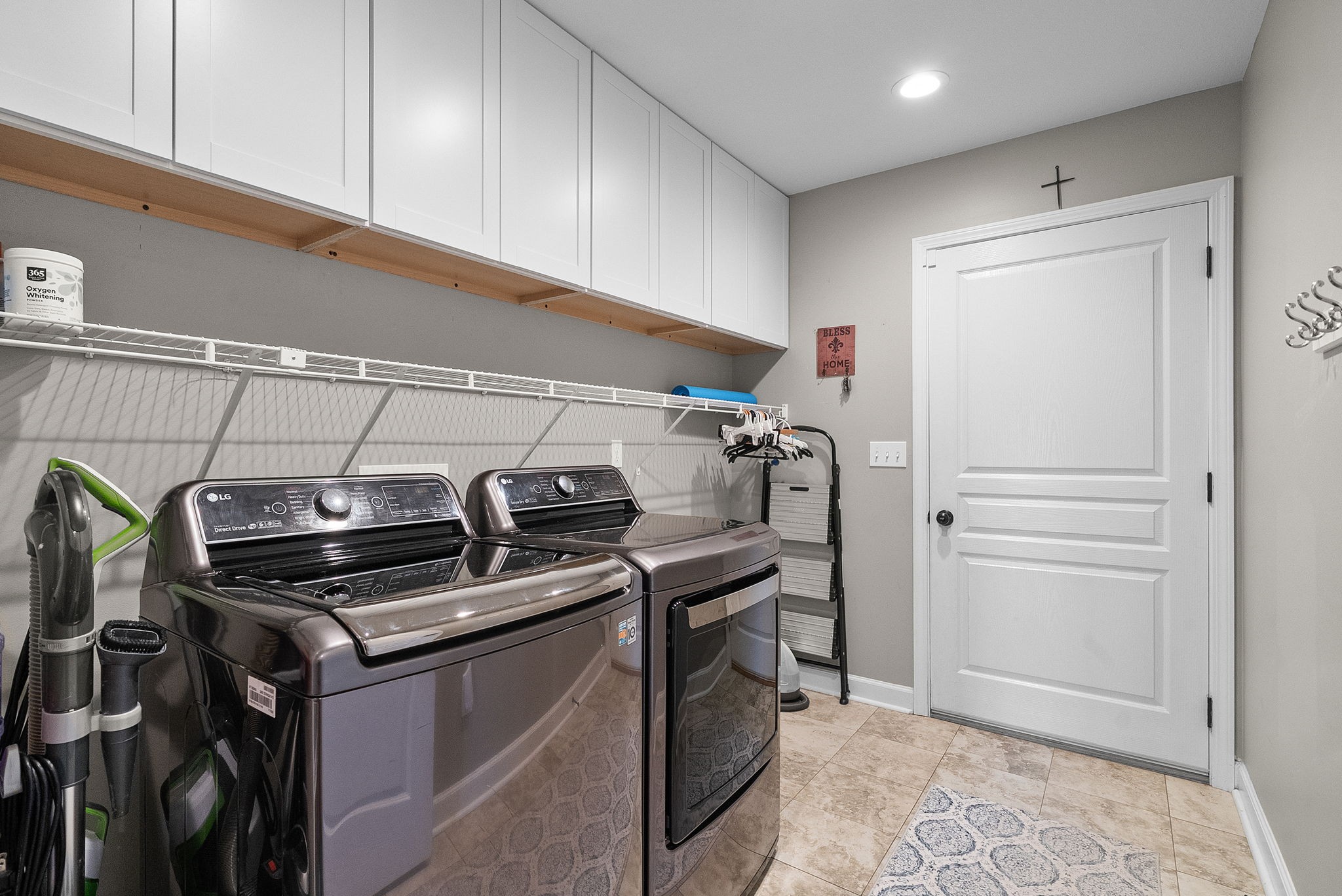 609 Summerset Pl Property Photo 32