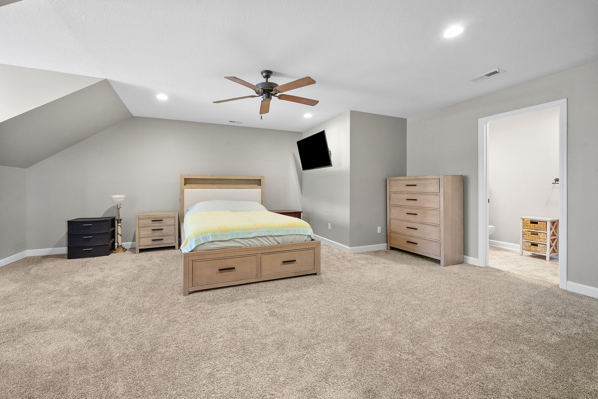 609 Summerset Pl Property Photo 34