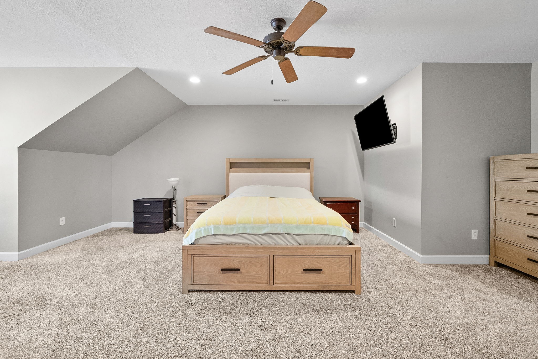 609 Summerset Pl Property Photo 35