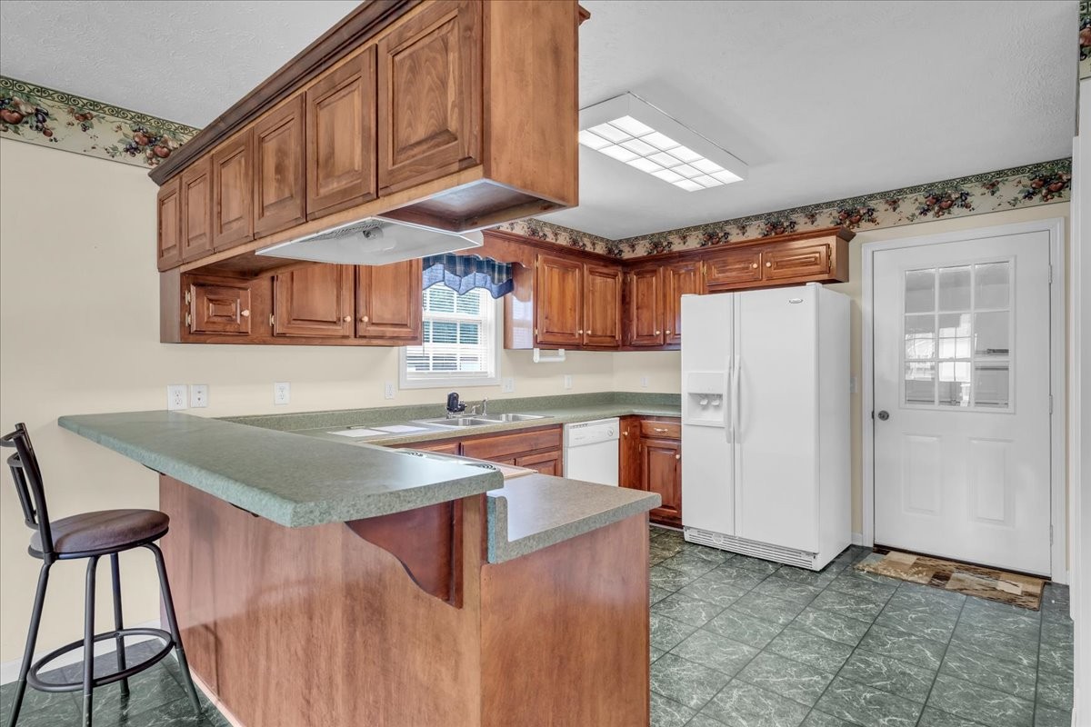 355 W Doak Rd Property Photo 7