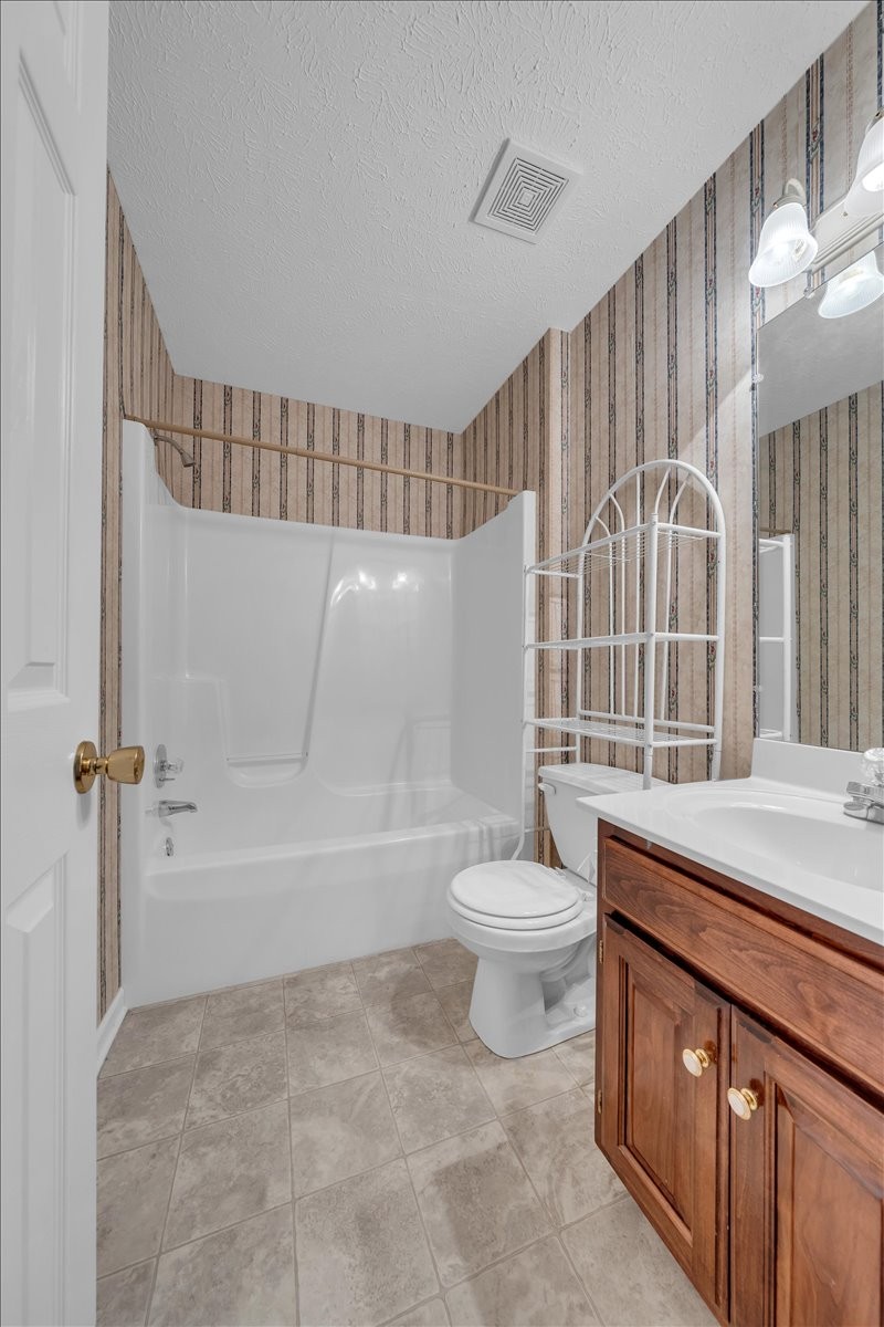 355 W Doak Rd Property Photo 15