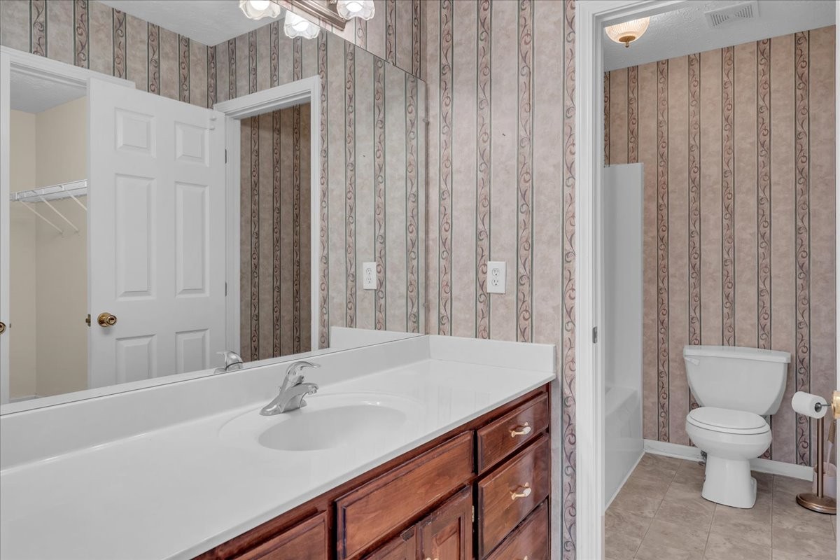 355 W Doak Rd Property Photo 18