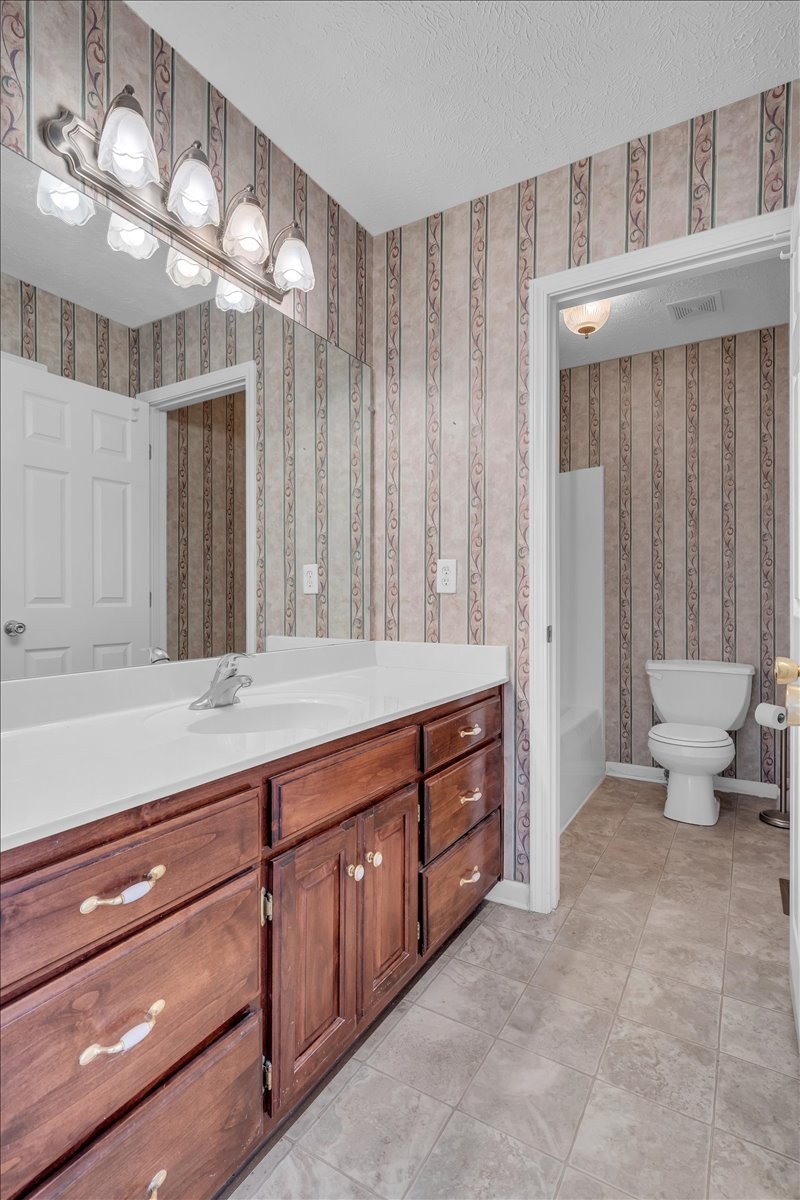 355 W Doak Rd Property Photo 19