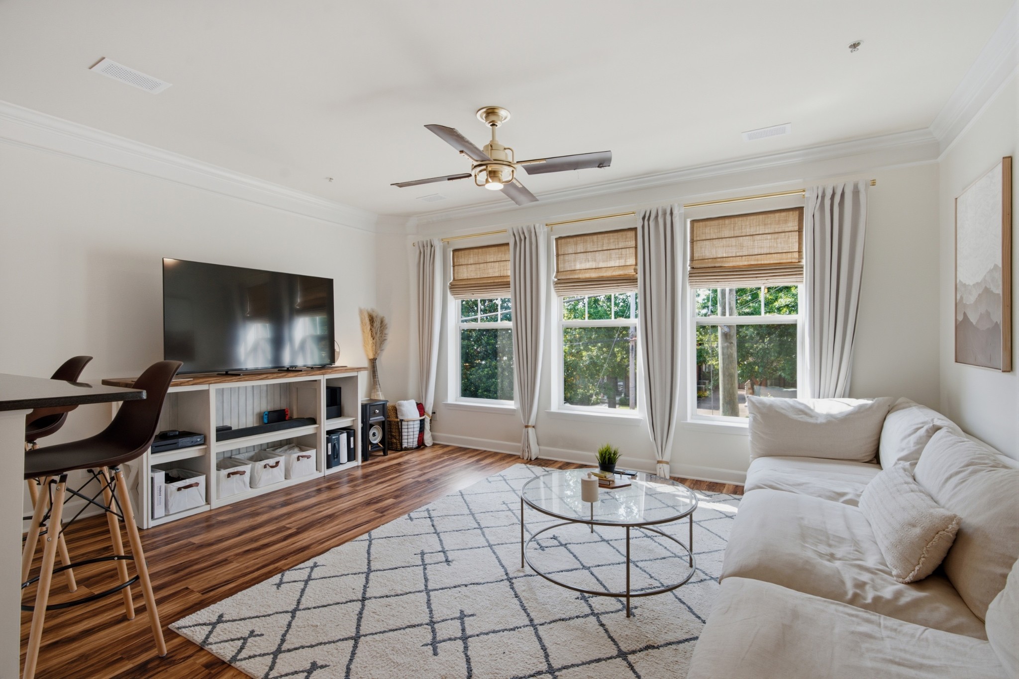 2310 Elliott Ave Property Photo 7