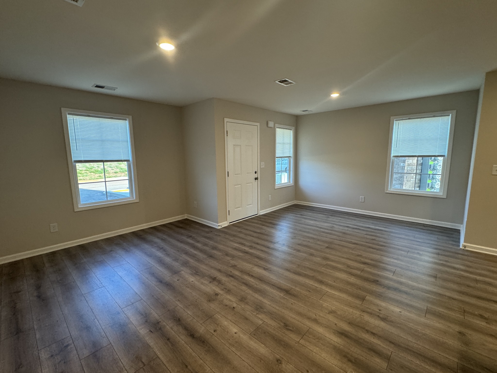 201 Mountaindale Dr Property Photo 3