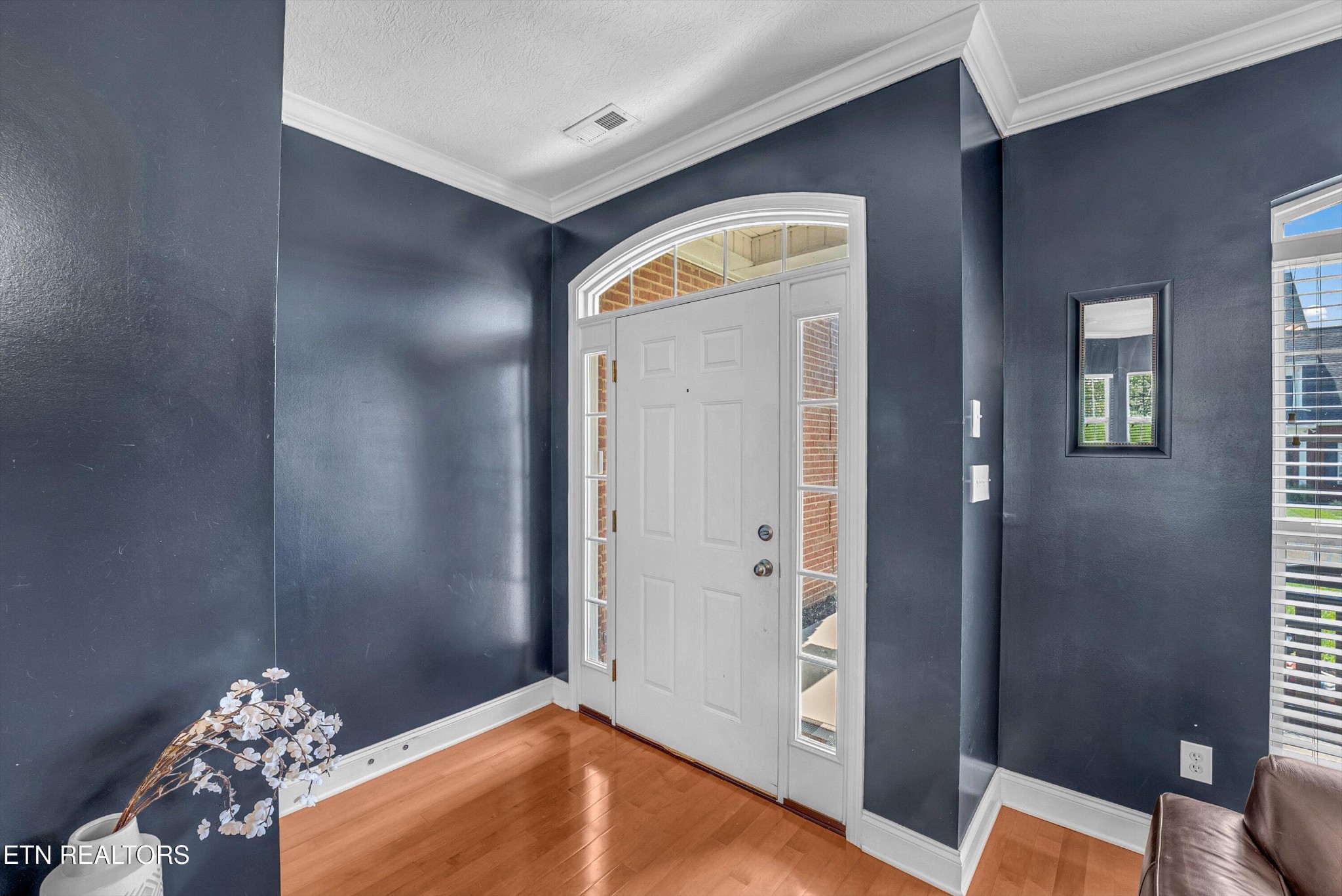 5021 Magic Lantern Drive Property Photo 8