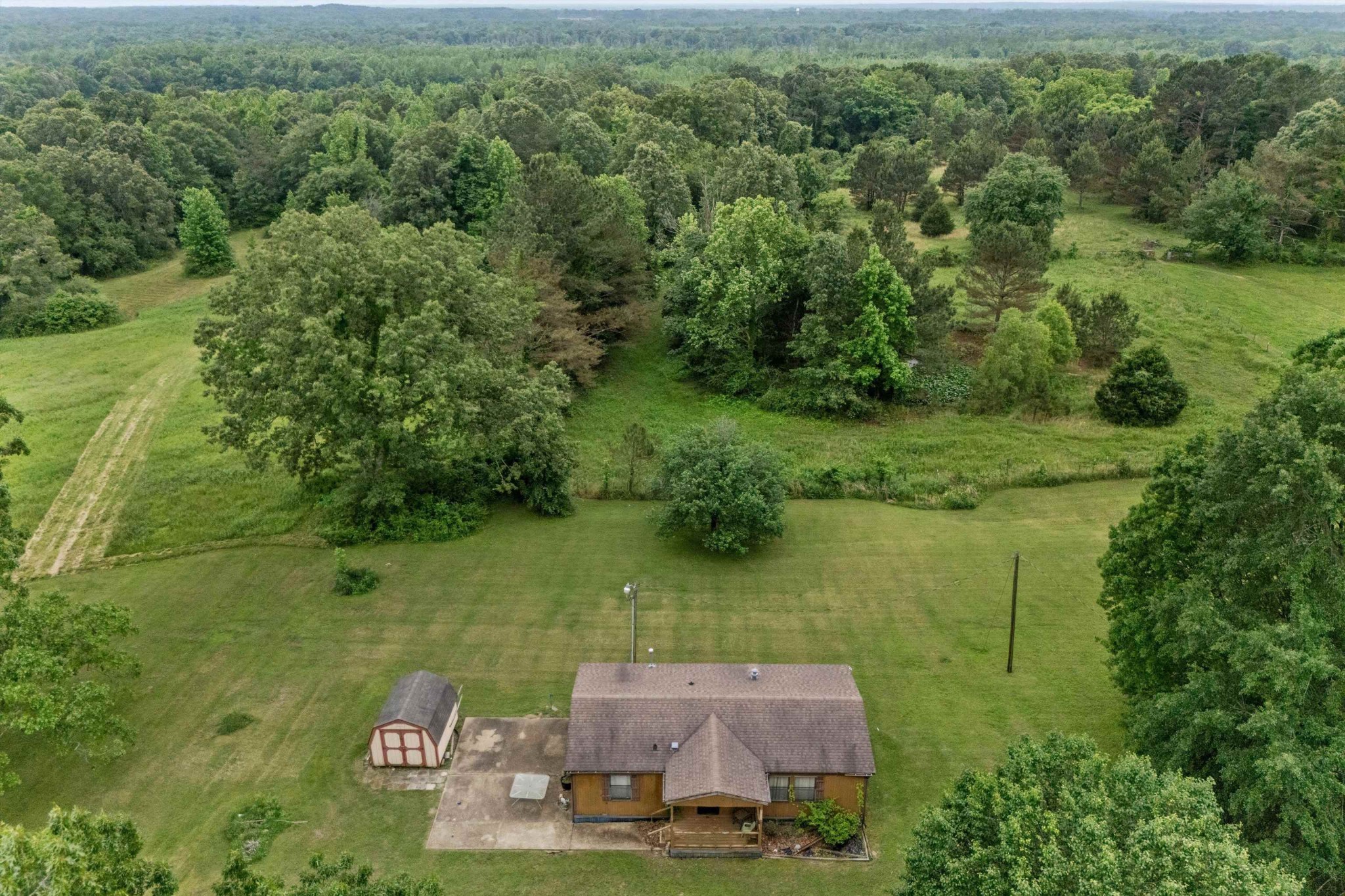870 Price Rd Property Photo 5