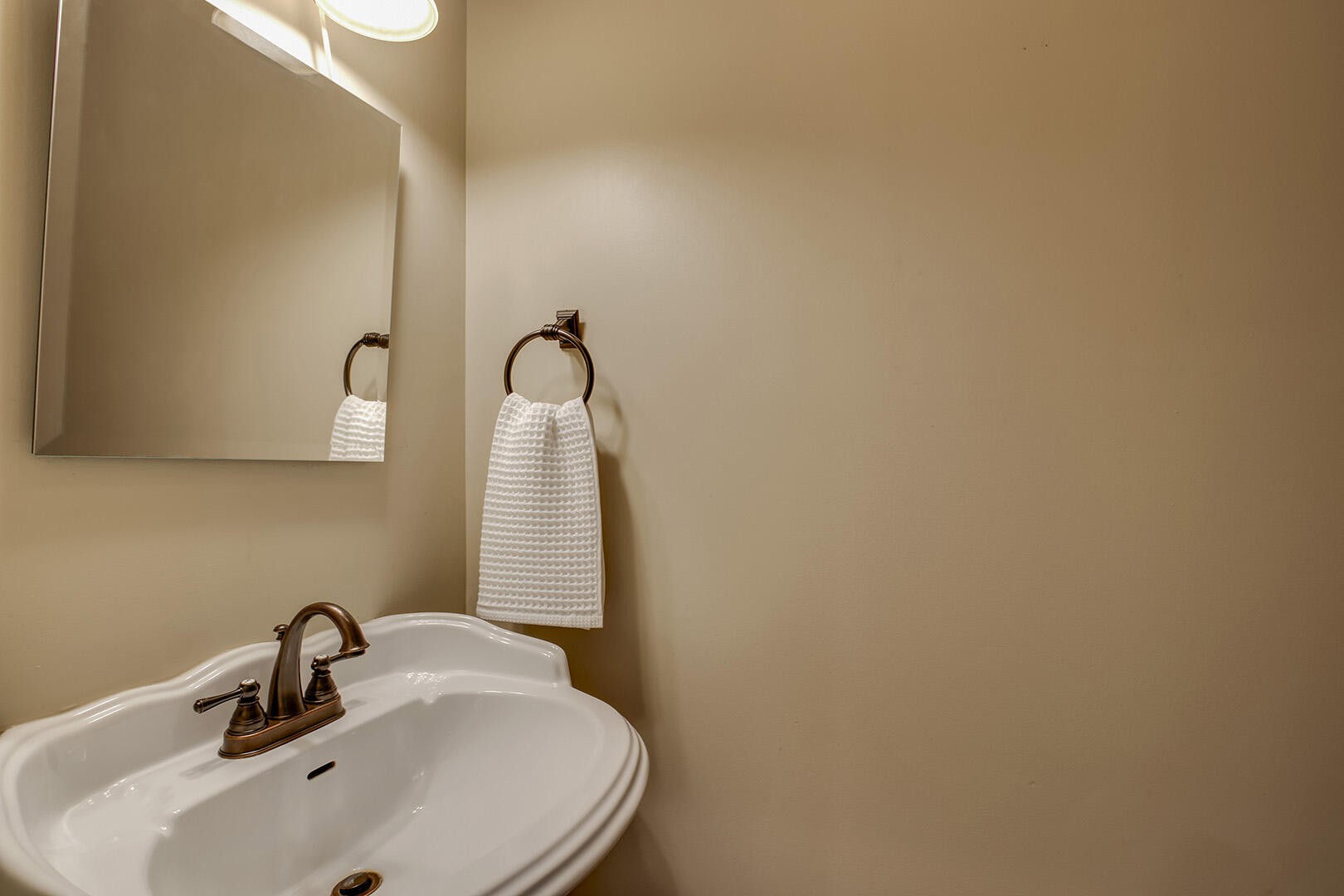 8511 King Arthur Lane Property Photo 24