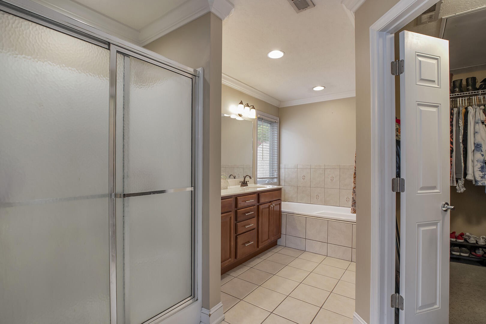 8511 King Arthur Lane Property Photo 34