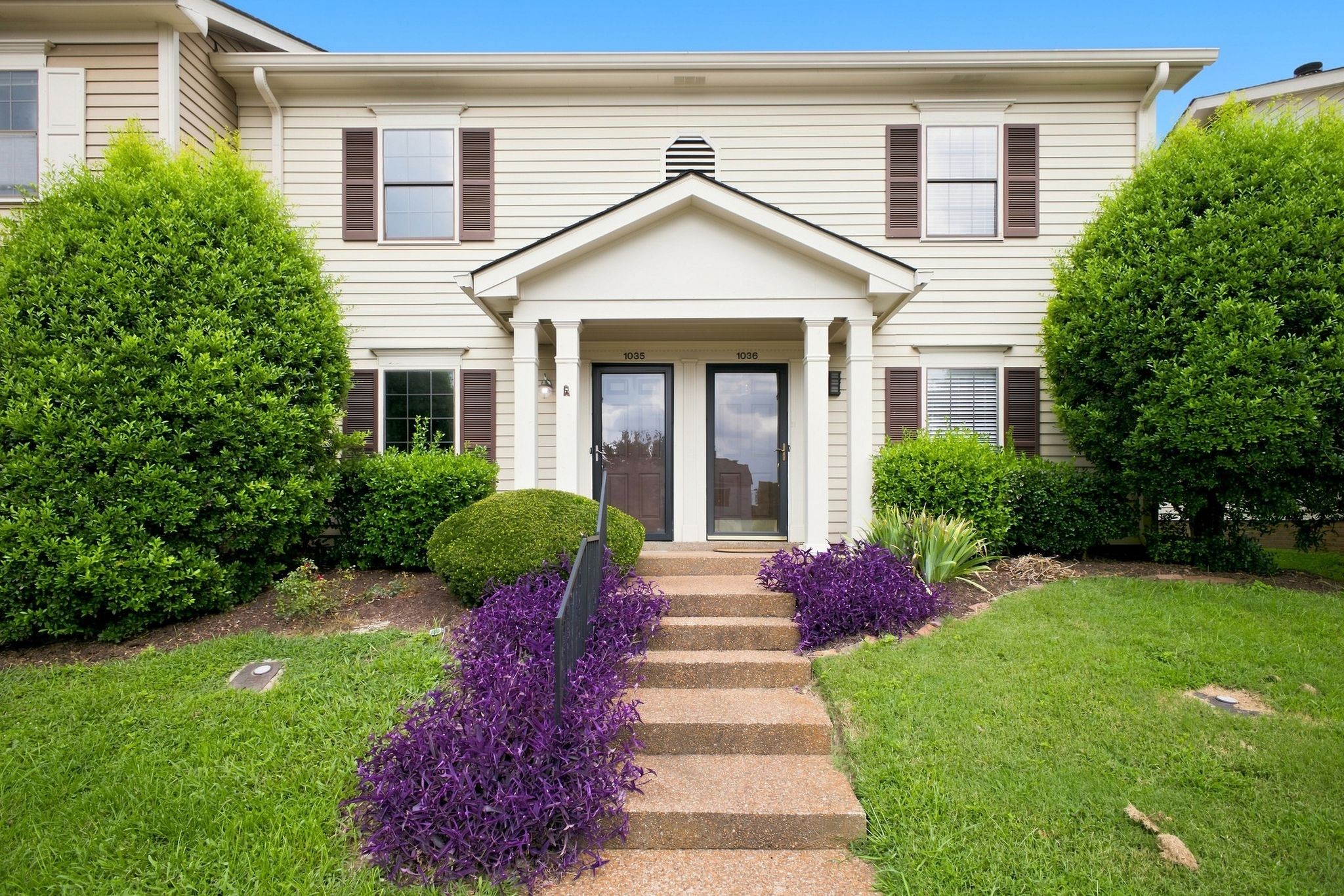 1035 Brentwood Pt Property Photo 1