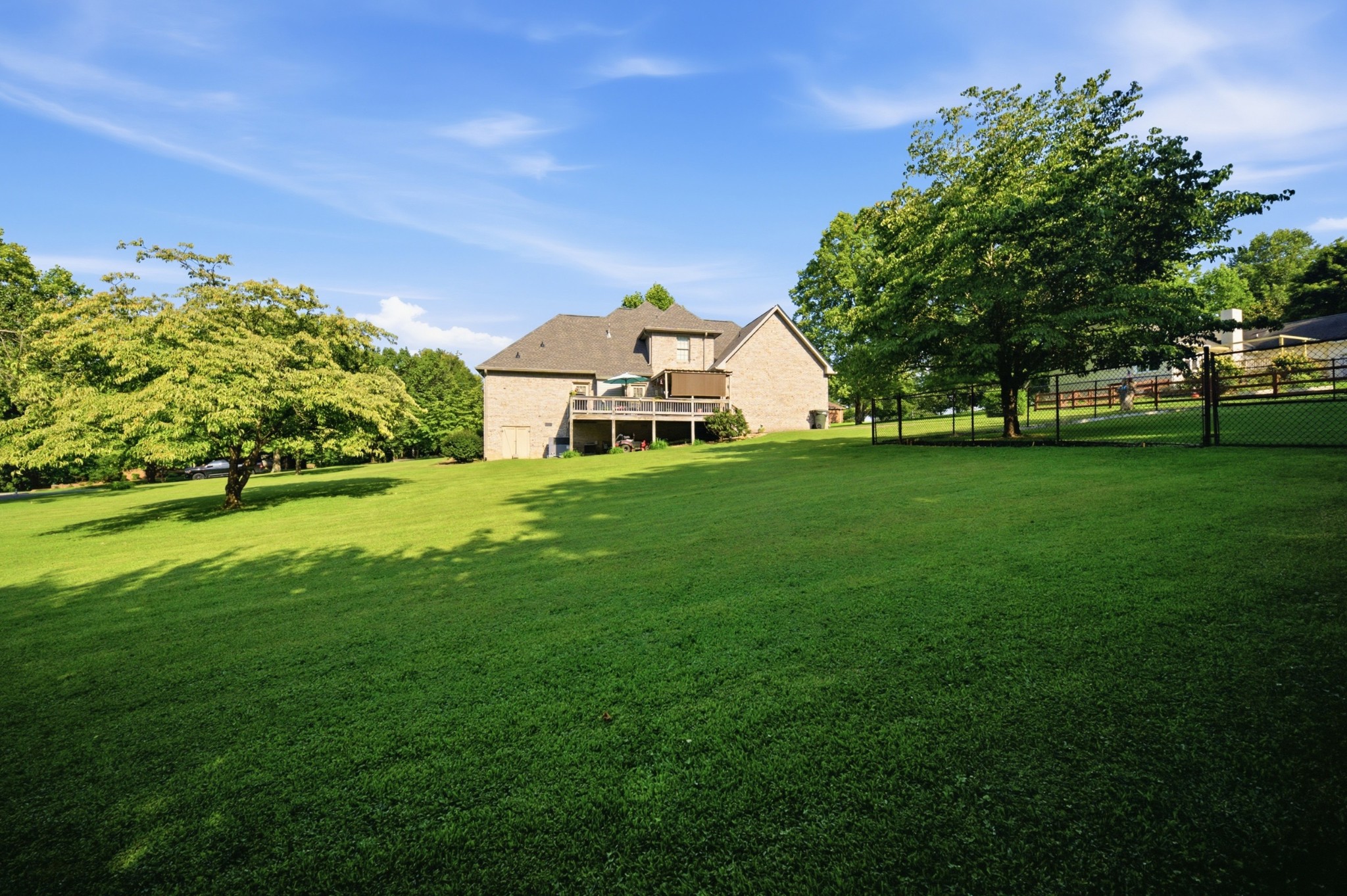2044 Laura Ln Property Photo 11