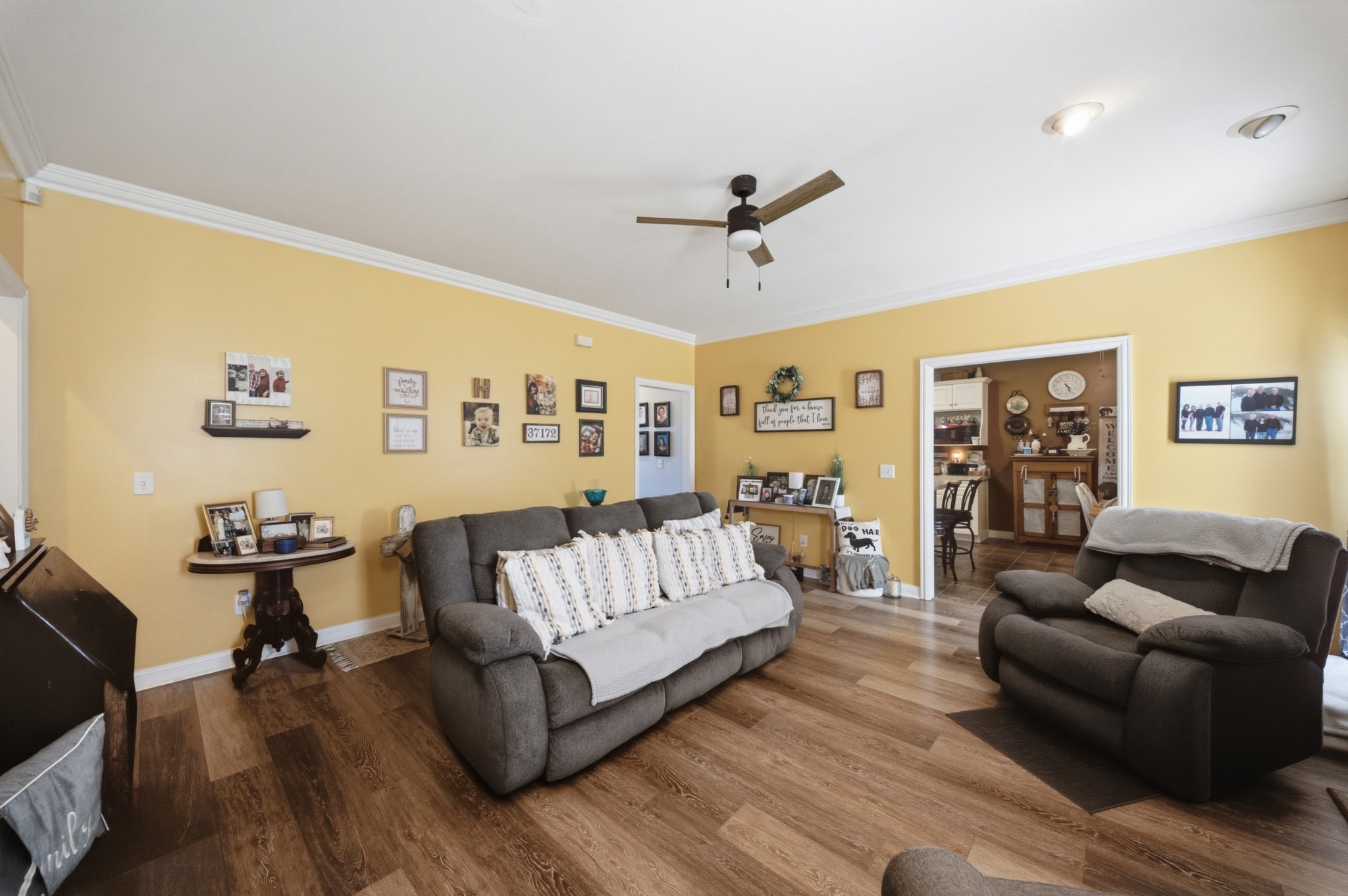 2044 Laura Ln Property Photo 26