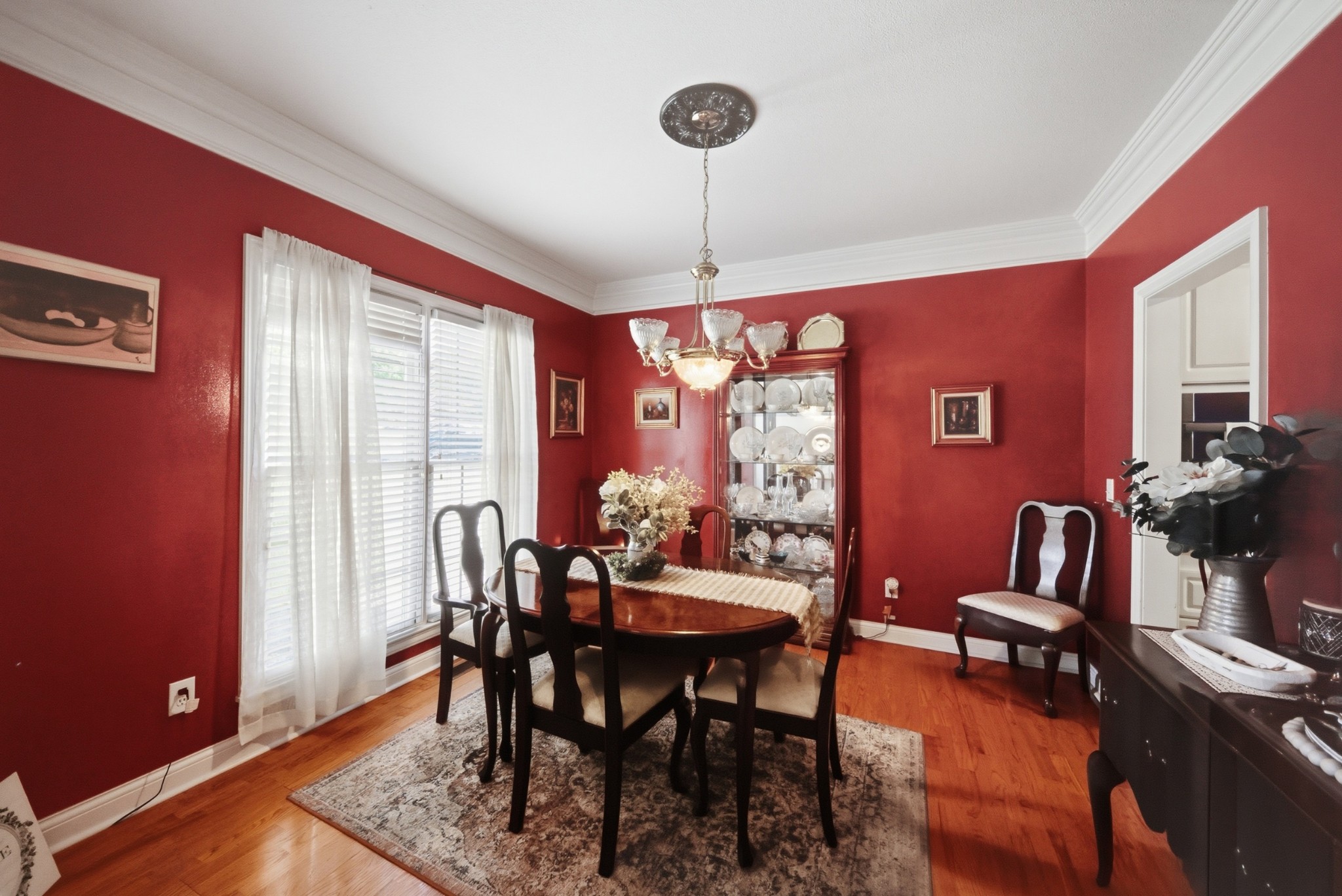 2044 Laura Ln Property Photo 29