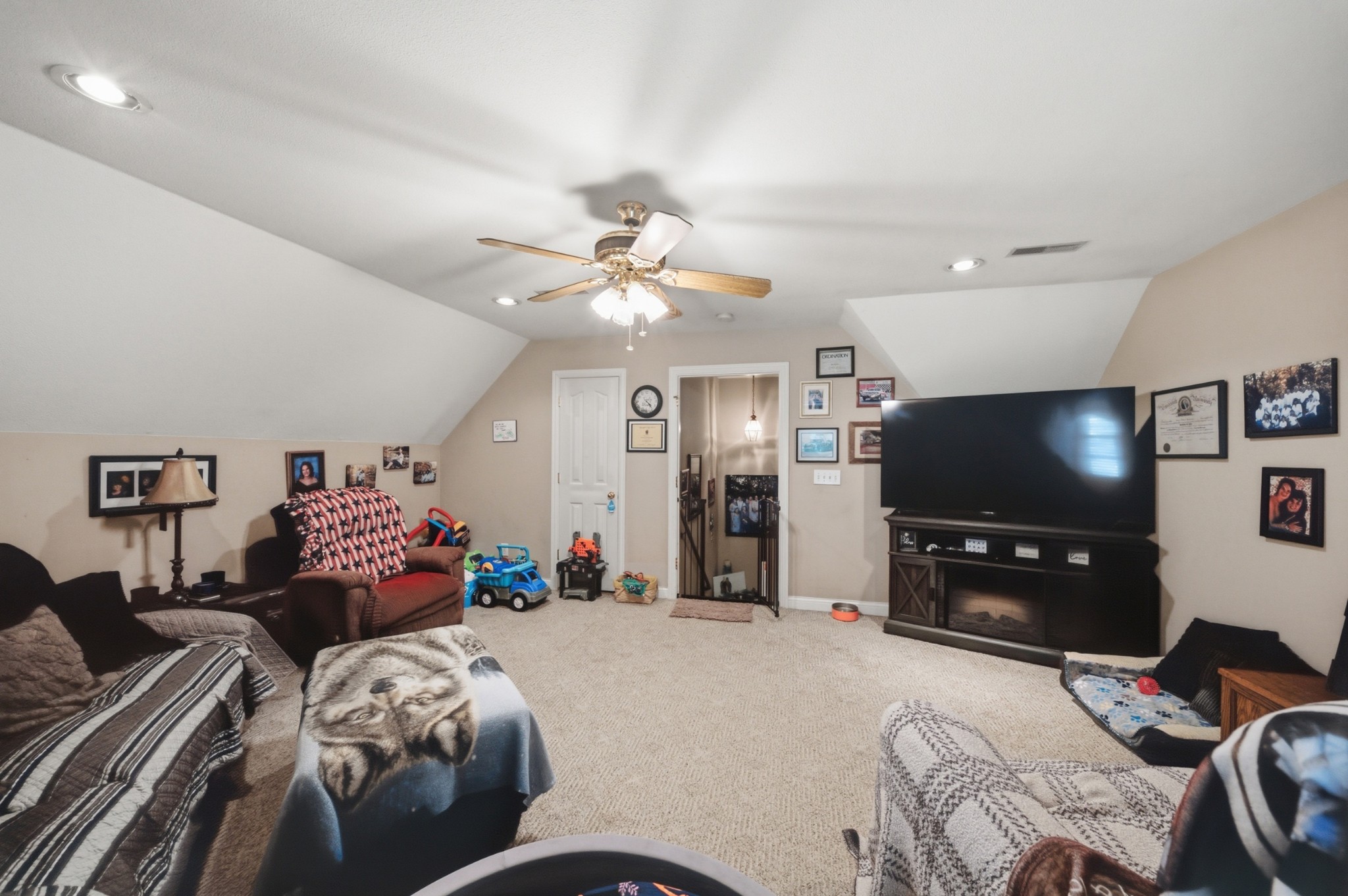 2044 Laura Ln Property Photo 36