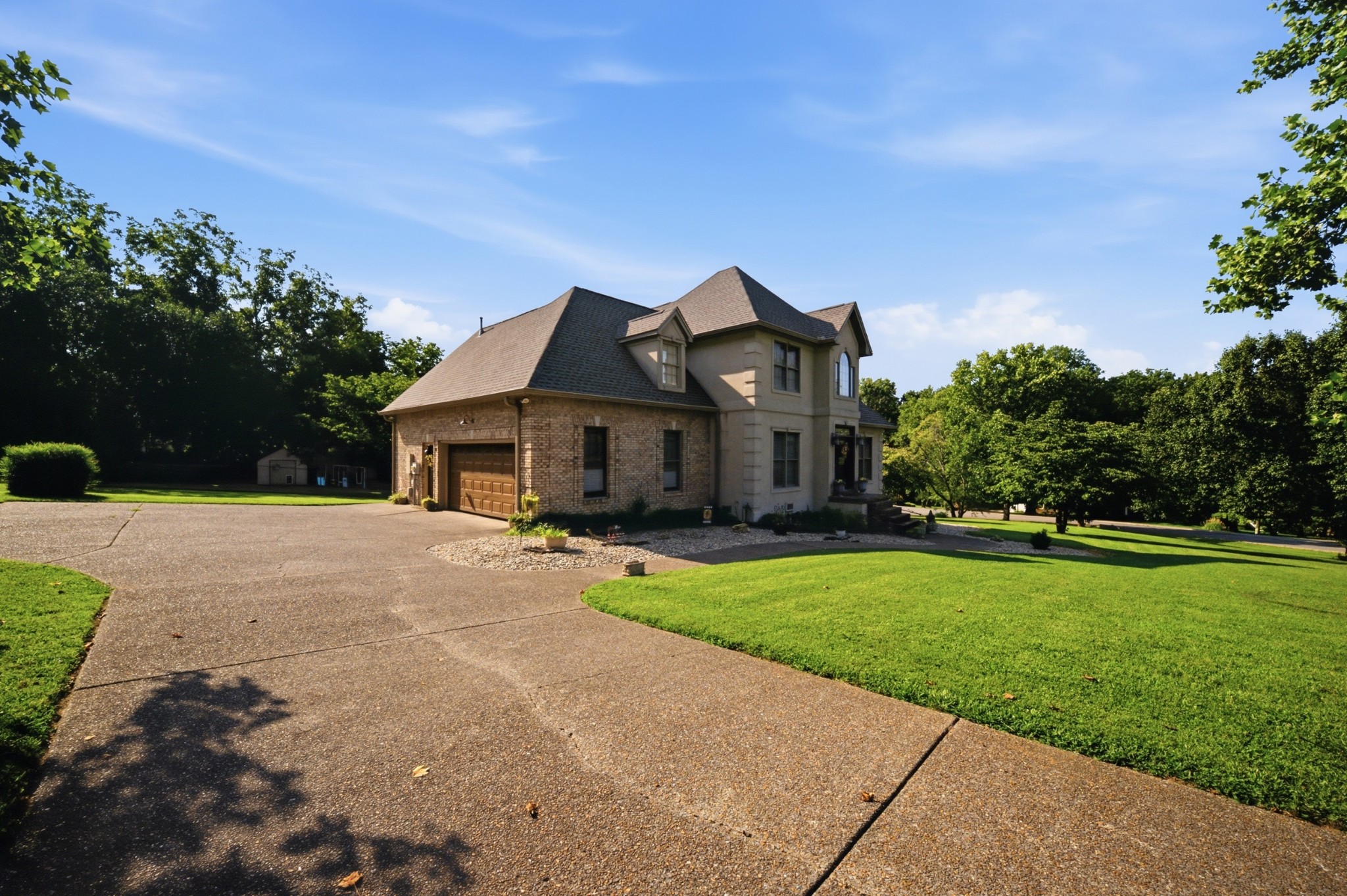 2044 Laura Ln Property Photo 43