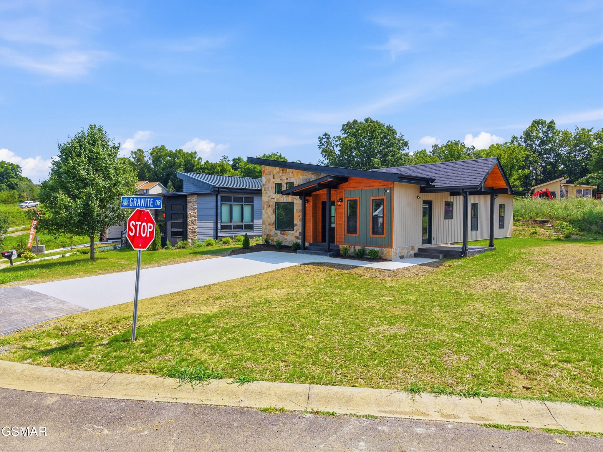 203 Granite Drive Property Photo 4
