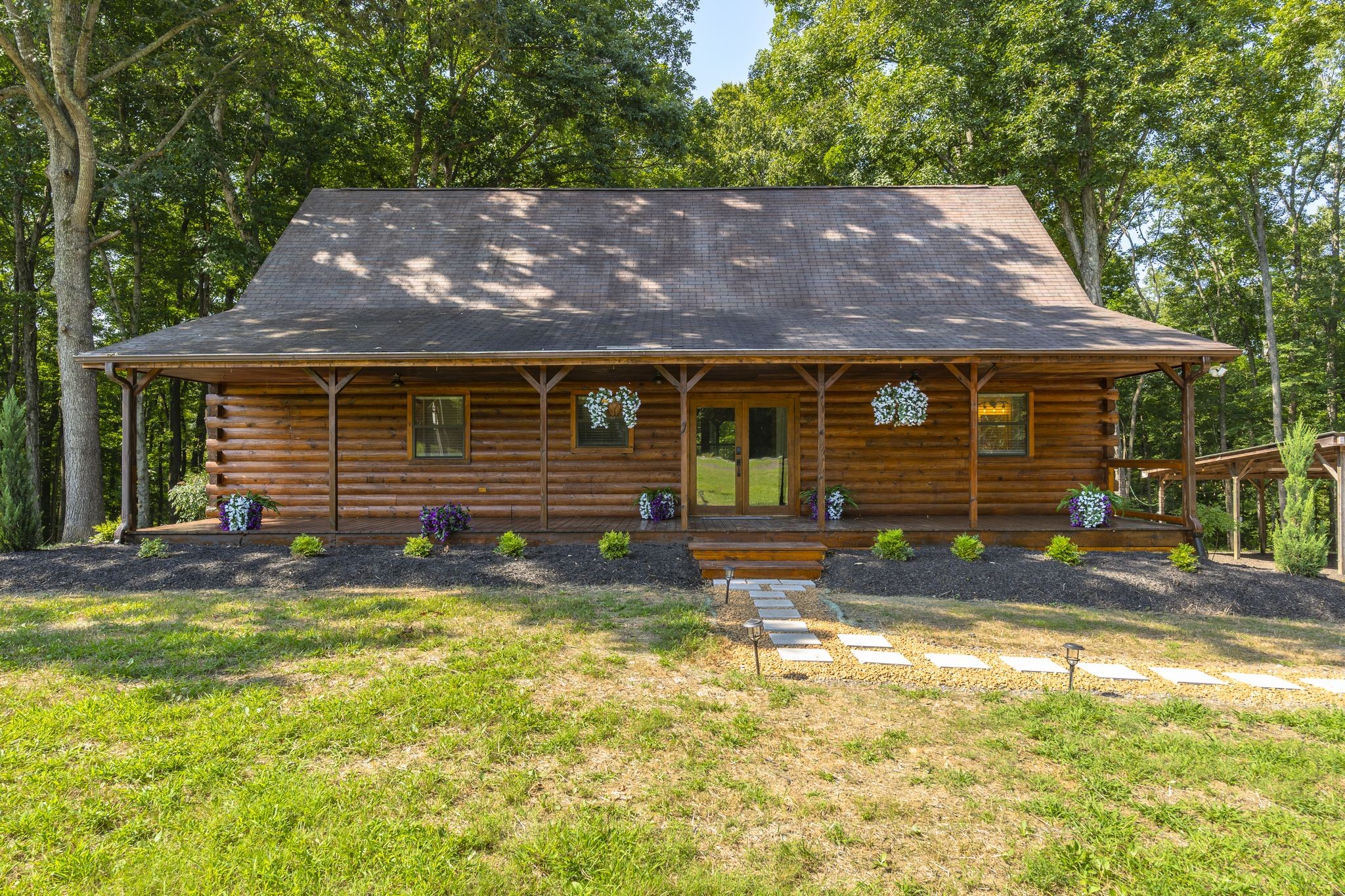 1817 Cumberland City Rd Property Photo 1