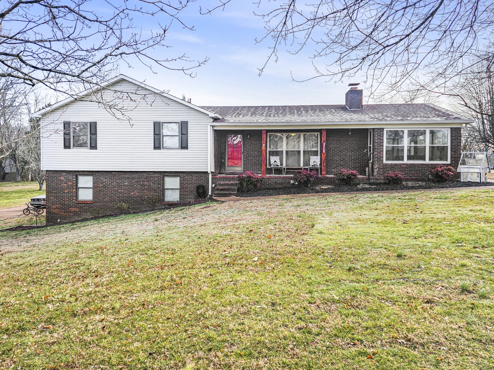 55 Morris Dr Property Photo 1