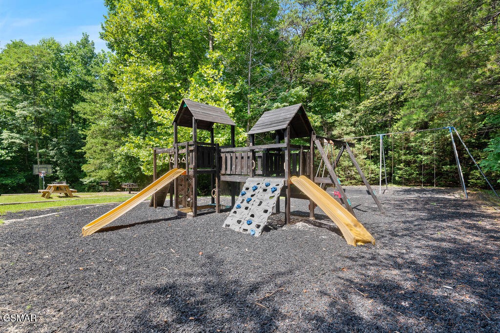 3710 Weber Road Property Photo 10