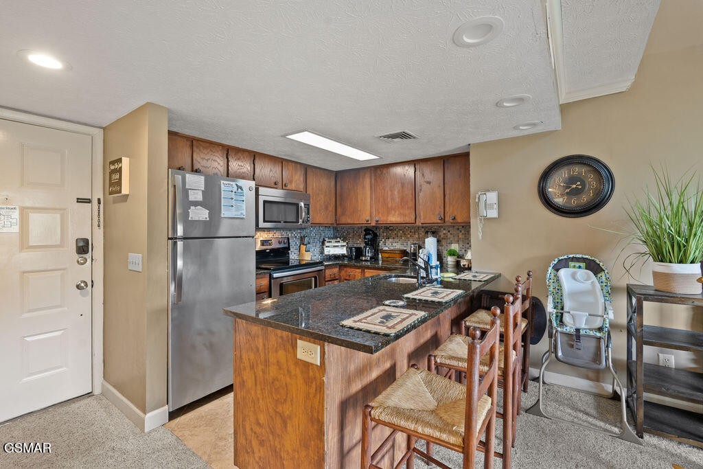 3710 Weber Road Property Photo 17