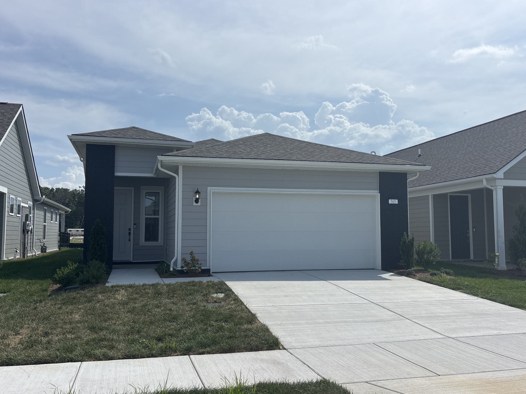 505 Scarlet Oak Rd Property Photo 1