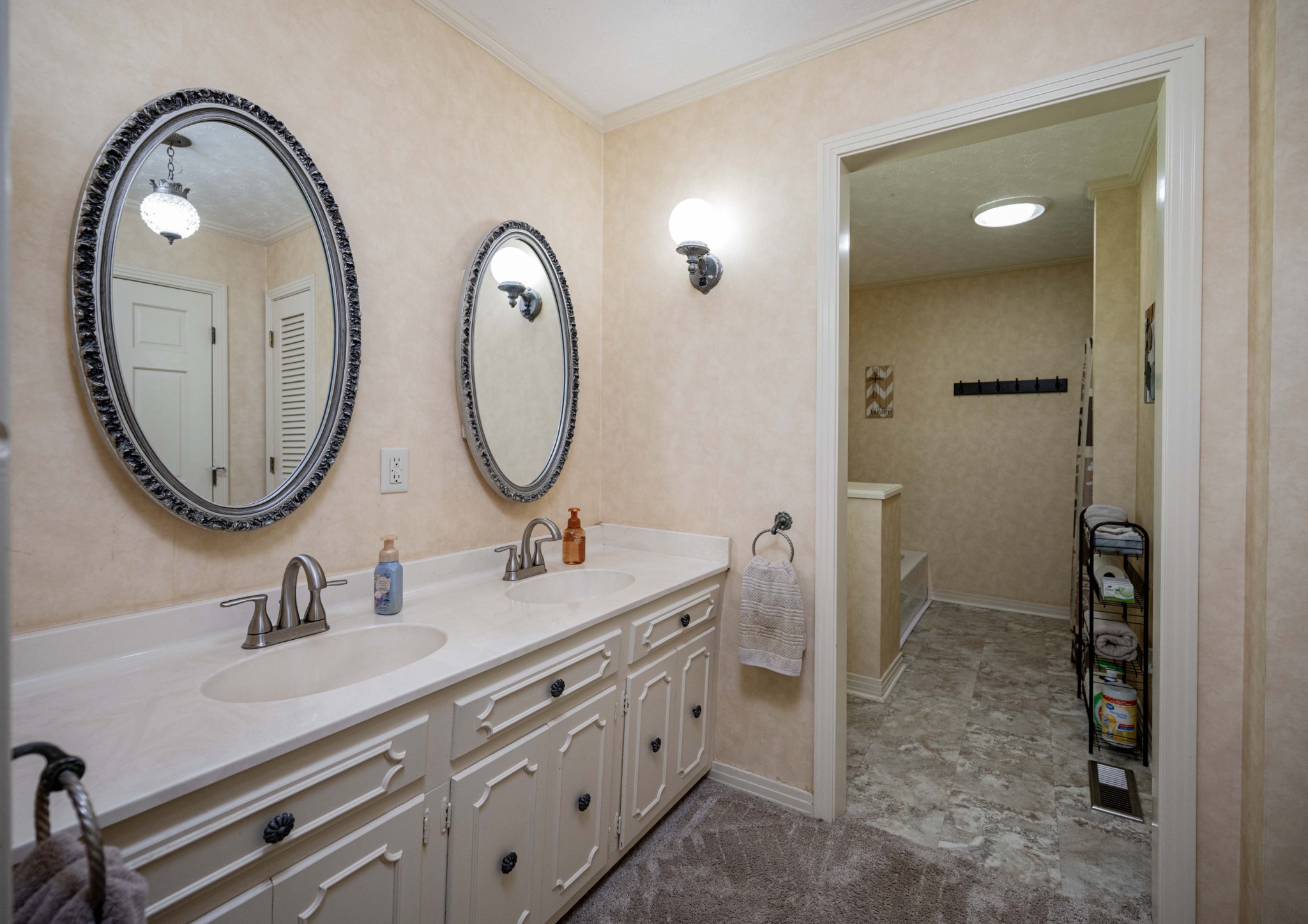 616 Maple Ln Property Photo 41