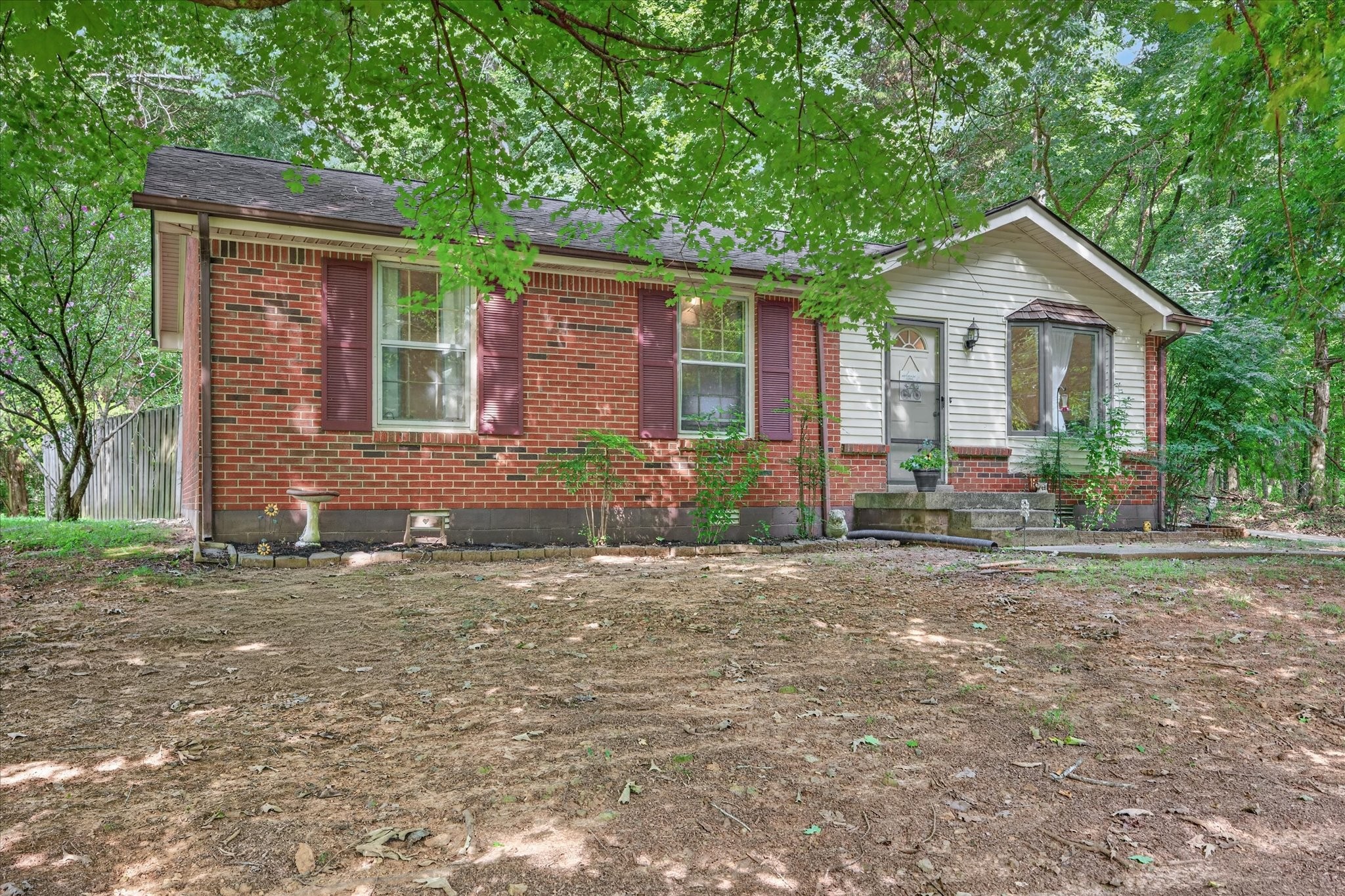721 Kingsbury Road Property Photo 2