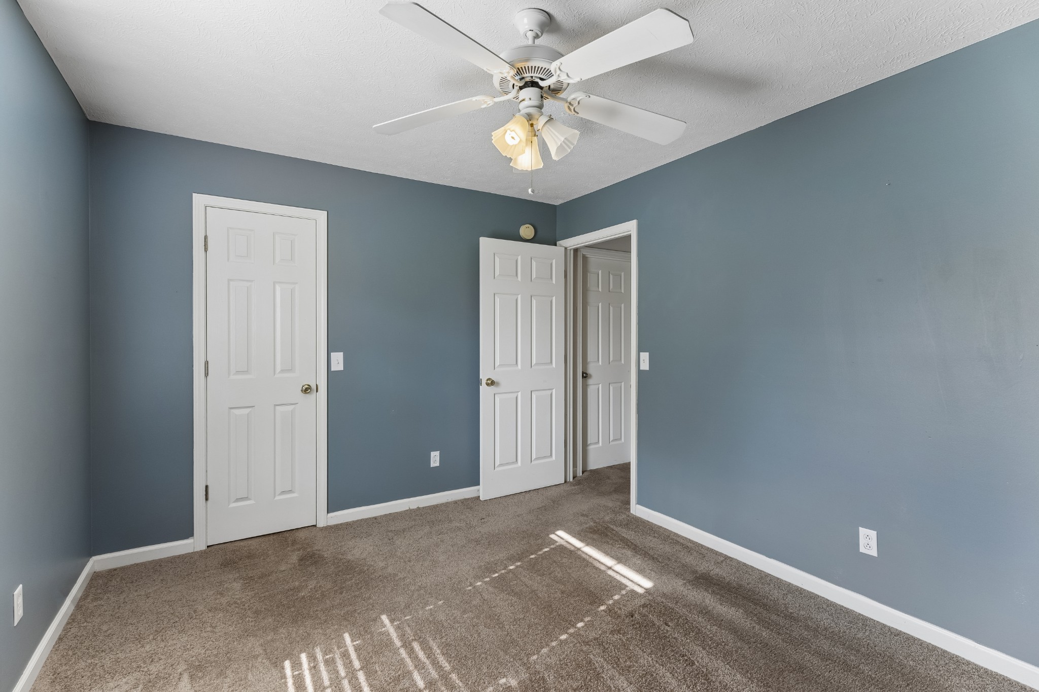 120 Pebble Brook Dr Property Photo 21