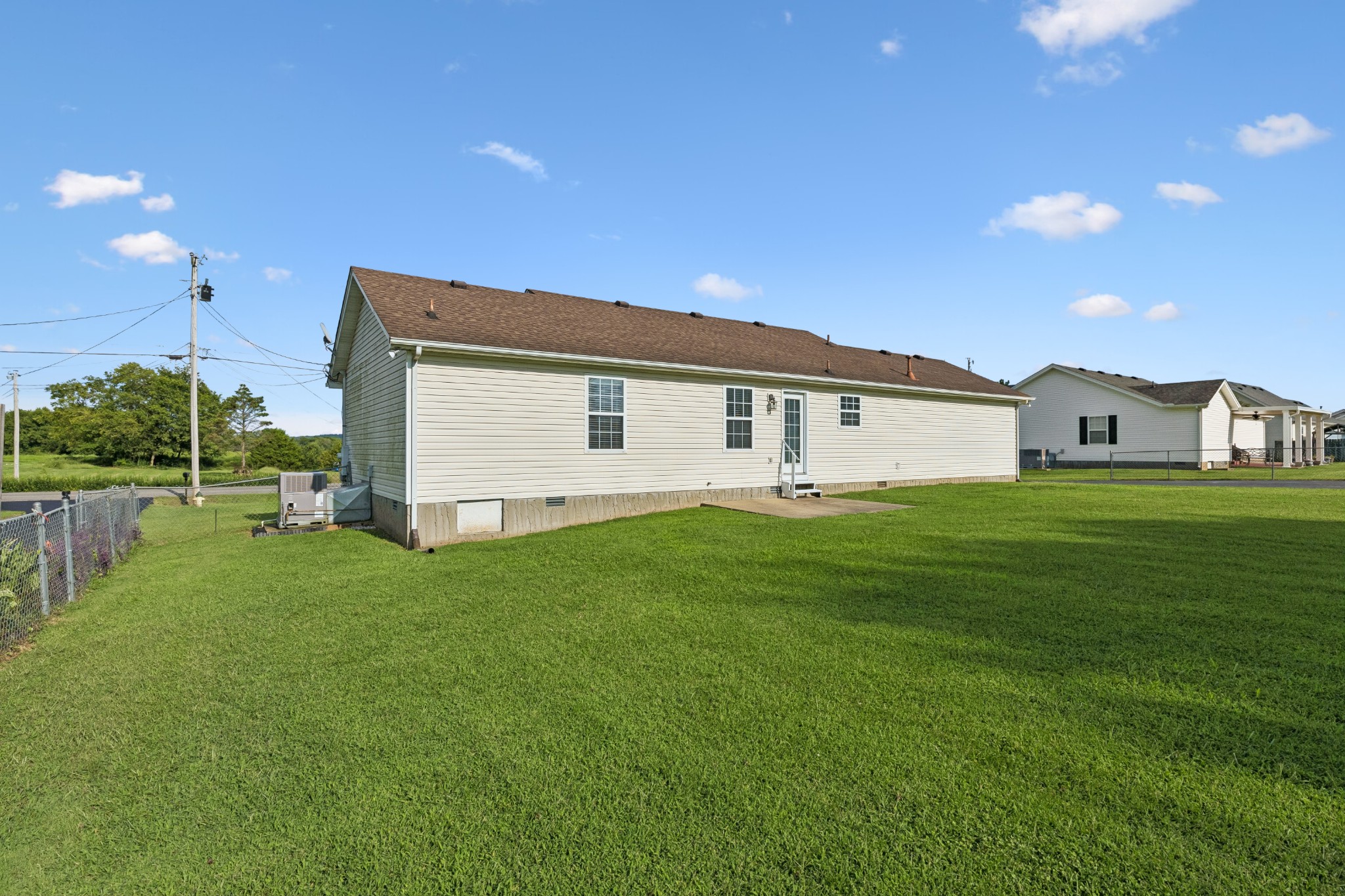 120 Pebble Brook Dr Property Photo 26