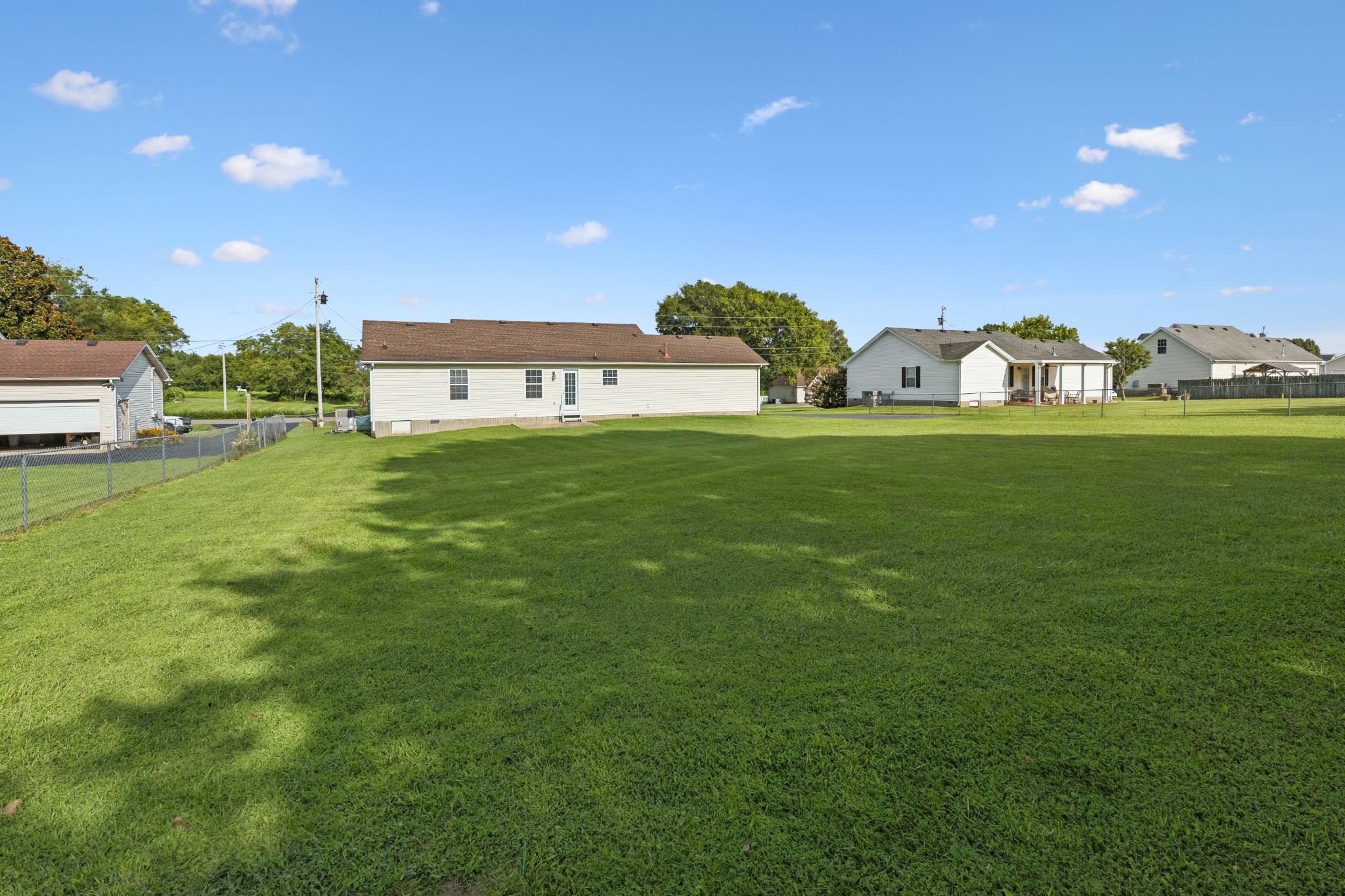 120 Pebble Brook Dr Property Photo 27