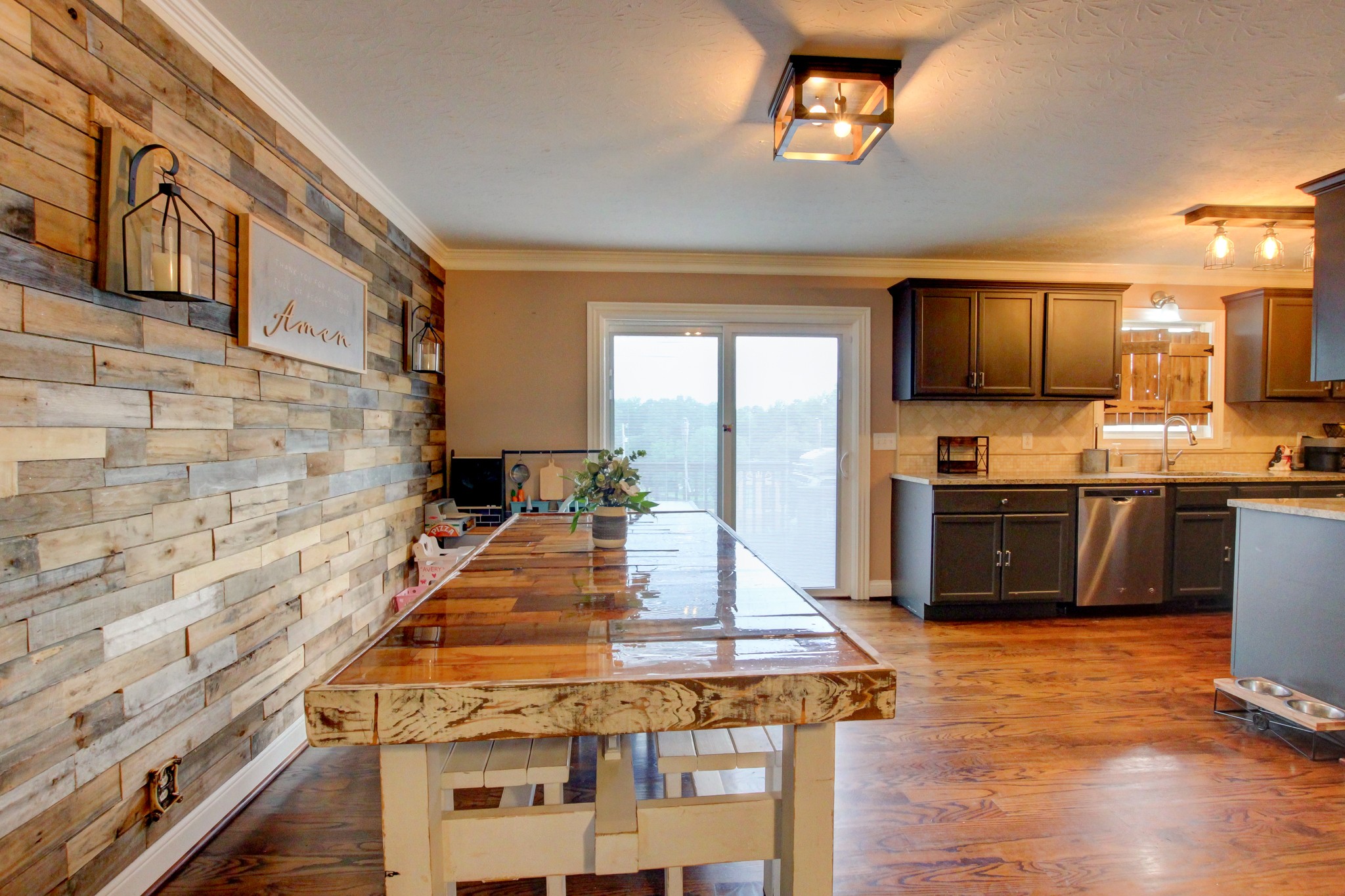2964 Sweethome Rd Property Photo 11