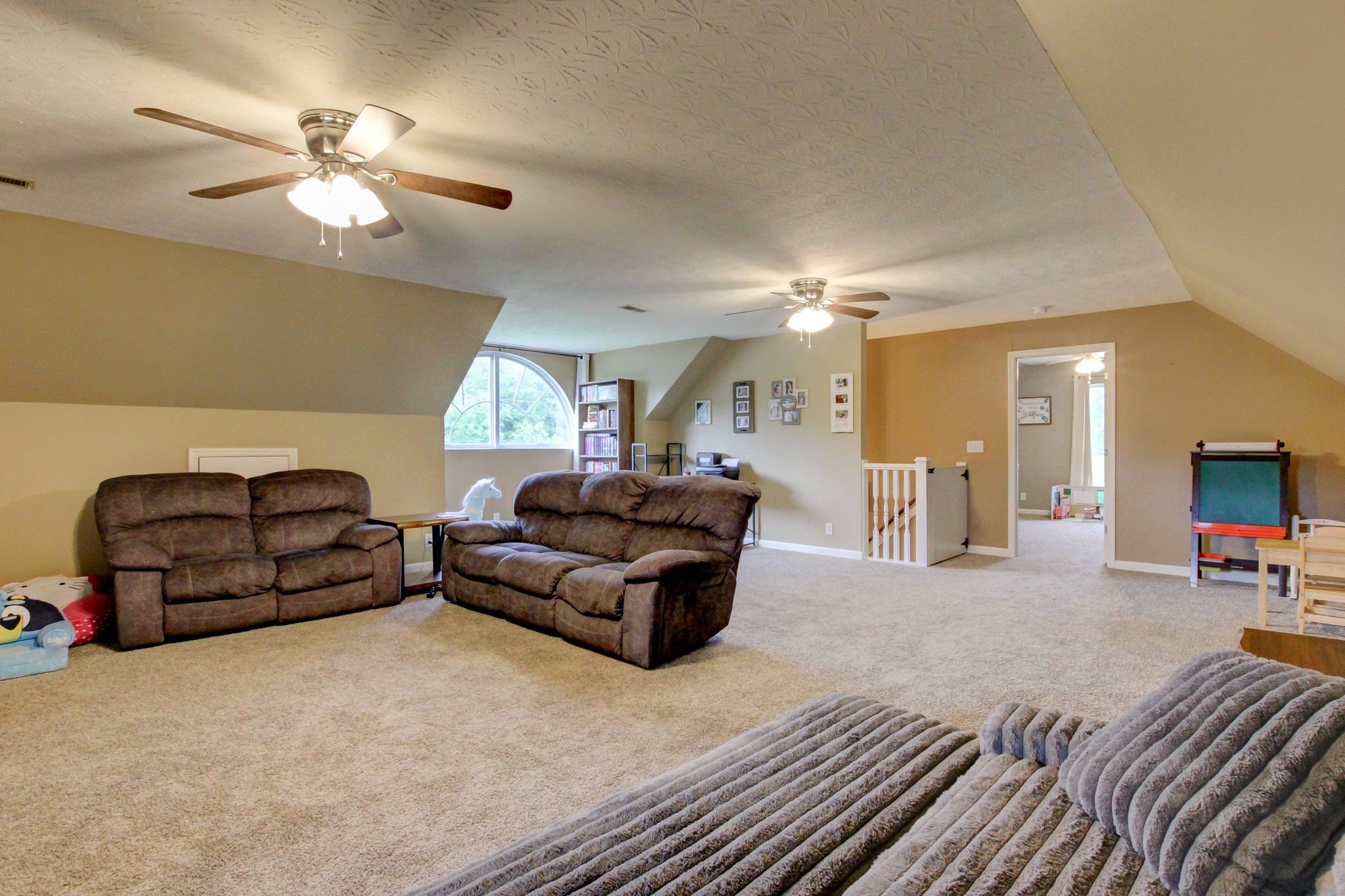 2964 Sweethome Rd Property Photo 31