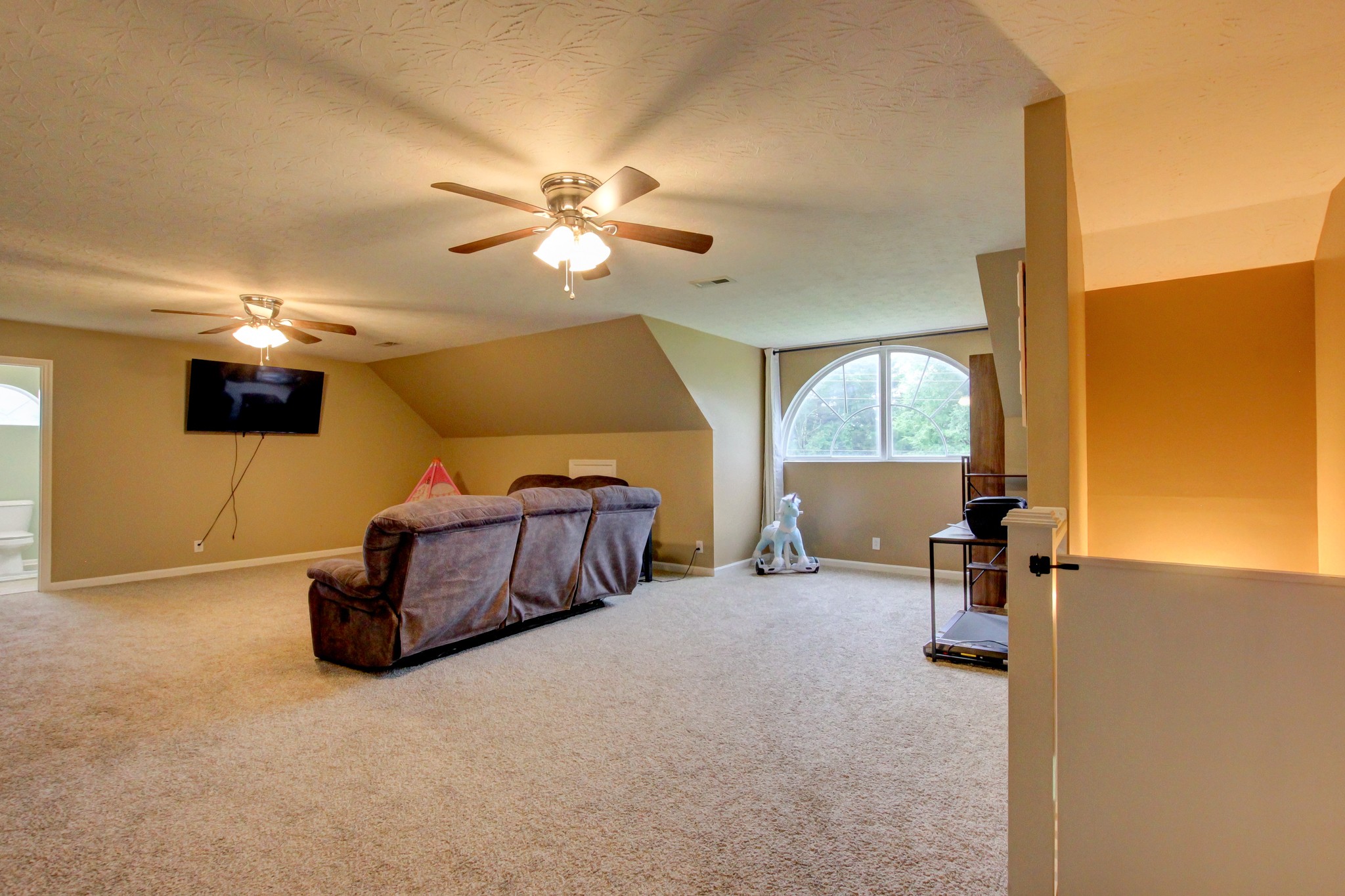 2964 Sweethome Rd Property Photo 32