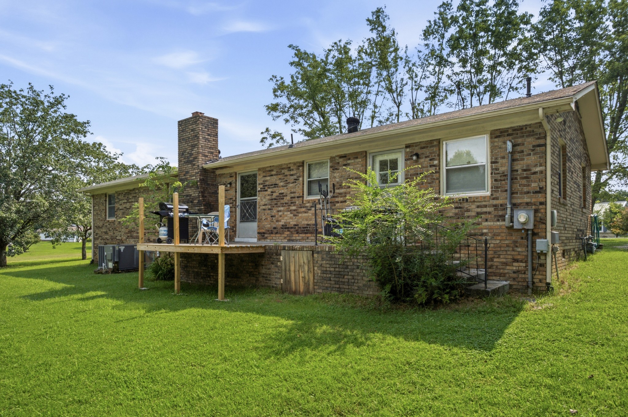 9106 Holmes Creek Rd Property Photo 38