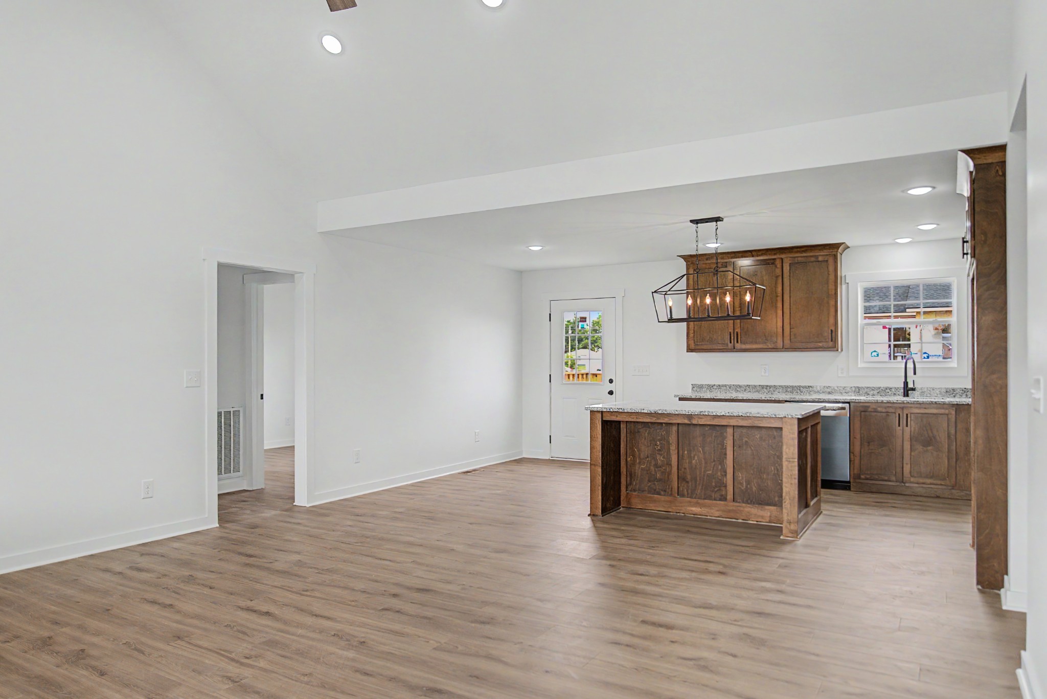 133 Martha Circle Property Photo 4