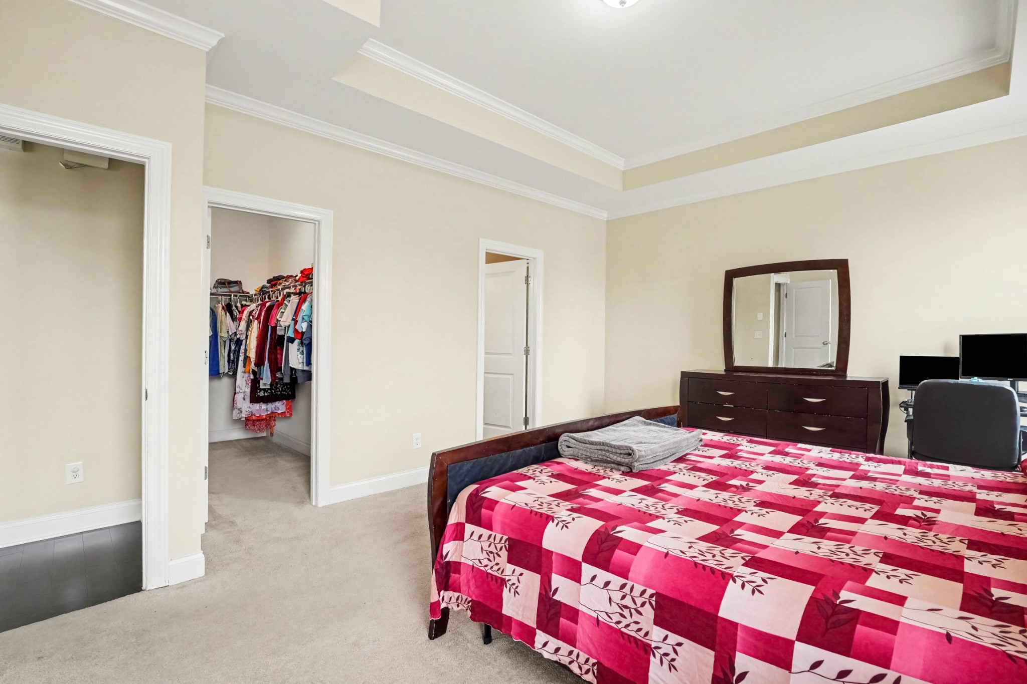 1621 Southhampton Way Property Photo 11