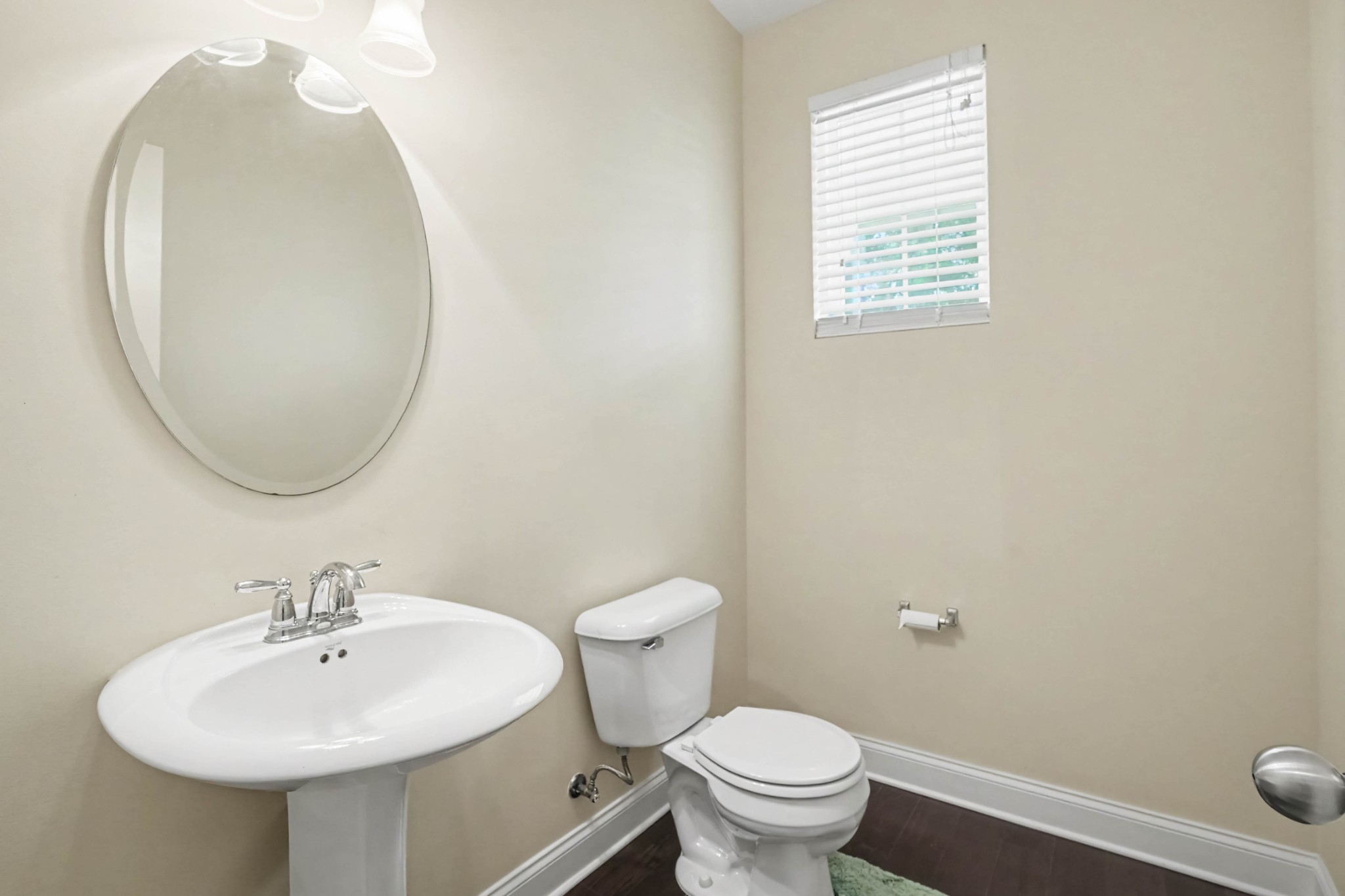 1621 Southhampton Way Property Photo 16
