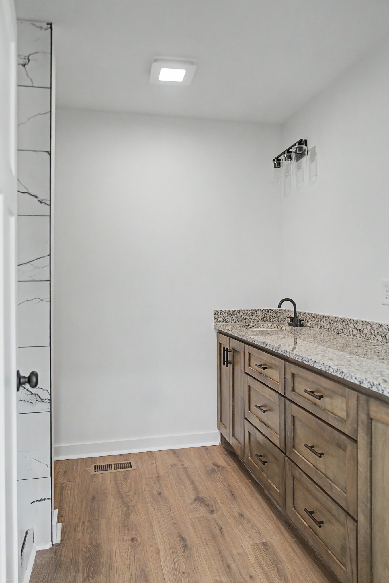 216 Dj Dr Property Photo 10