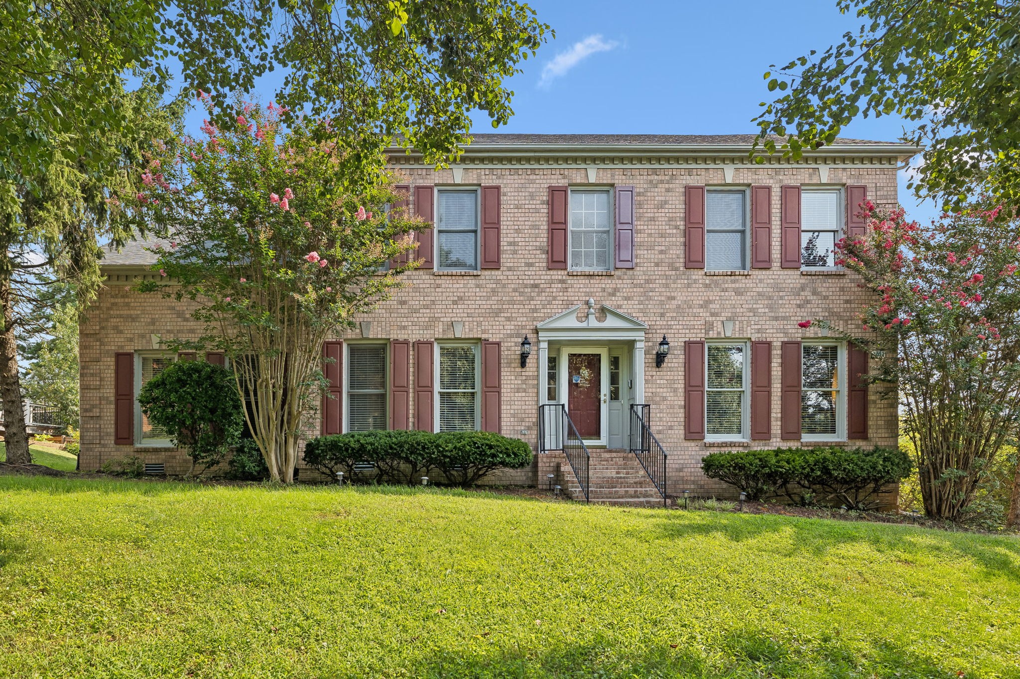 1077 Beech Tree Ln Property Photo 1