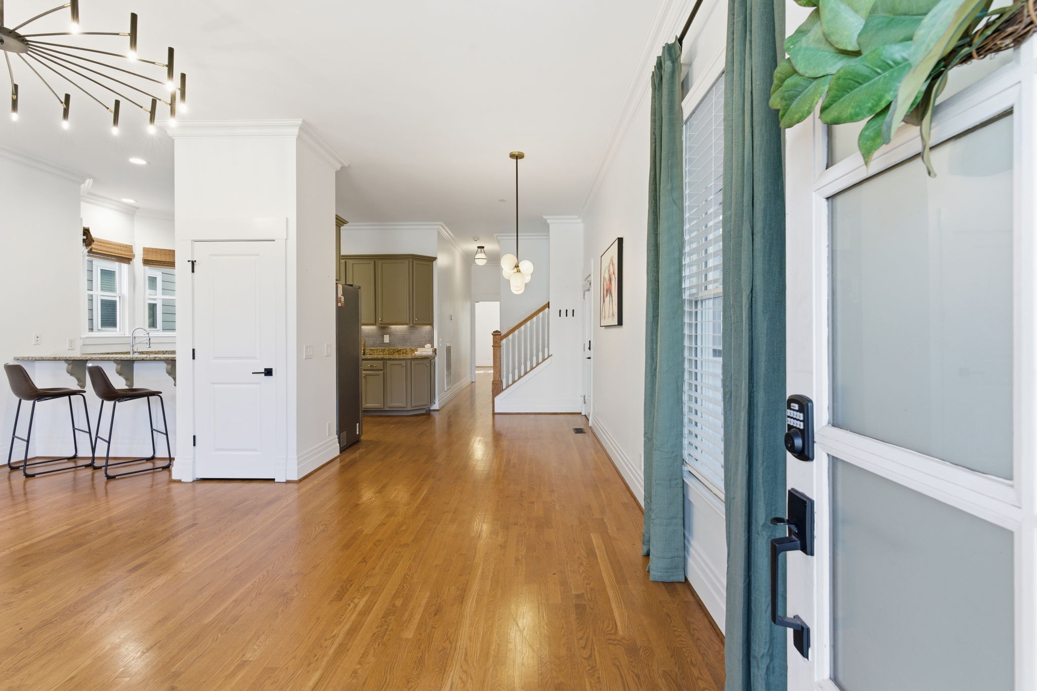 315 Augusta Ave