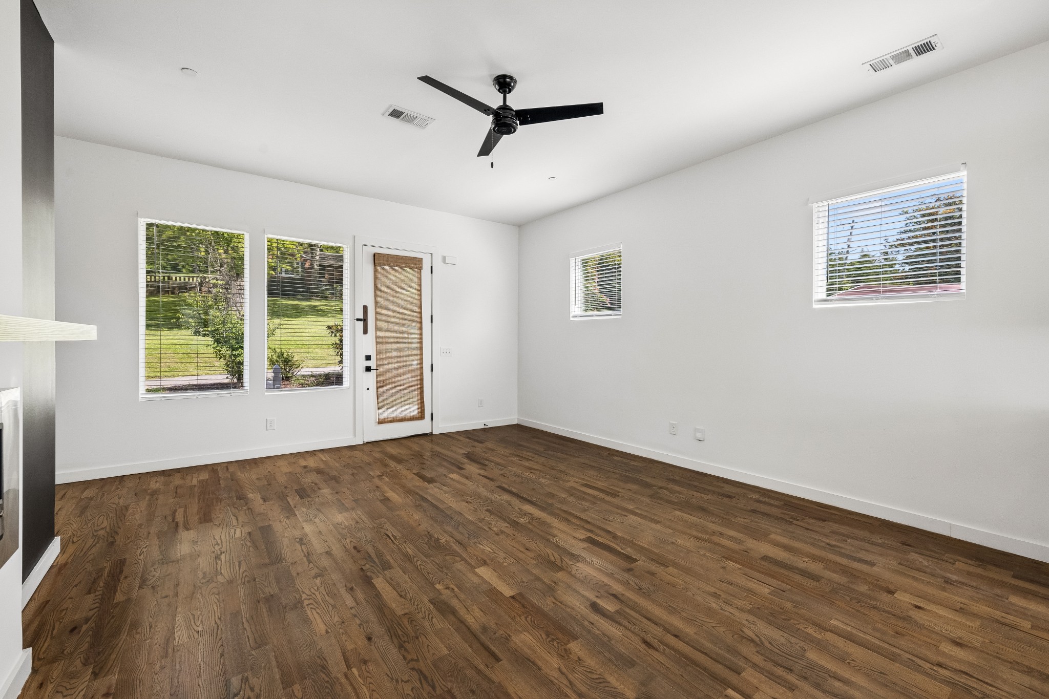 1208 Watts Ter Property Photo 7