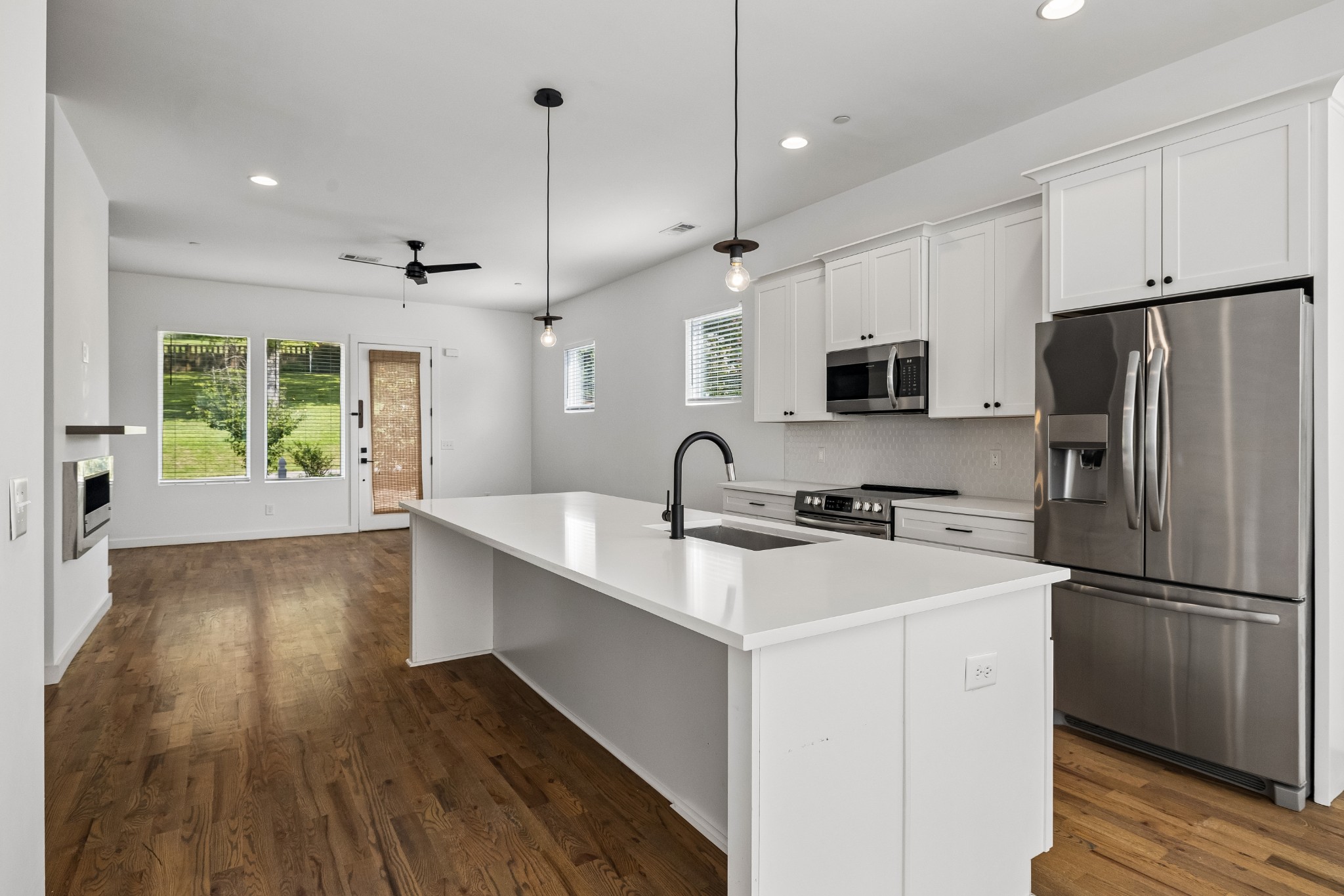 1208 Watts Ter Property Photo 12
