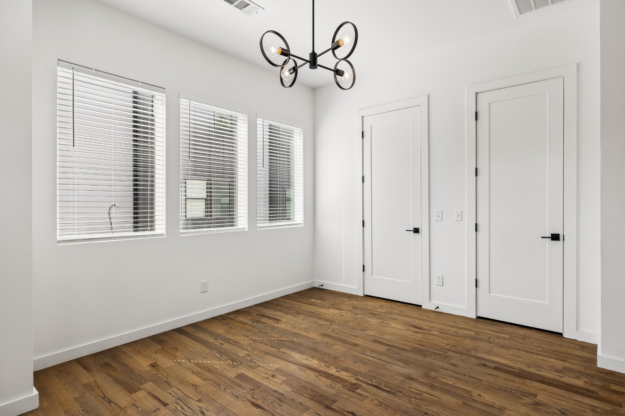 1208 Watts Ter Property Photo 14