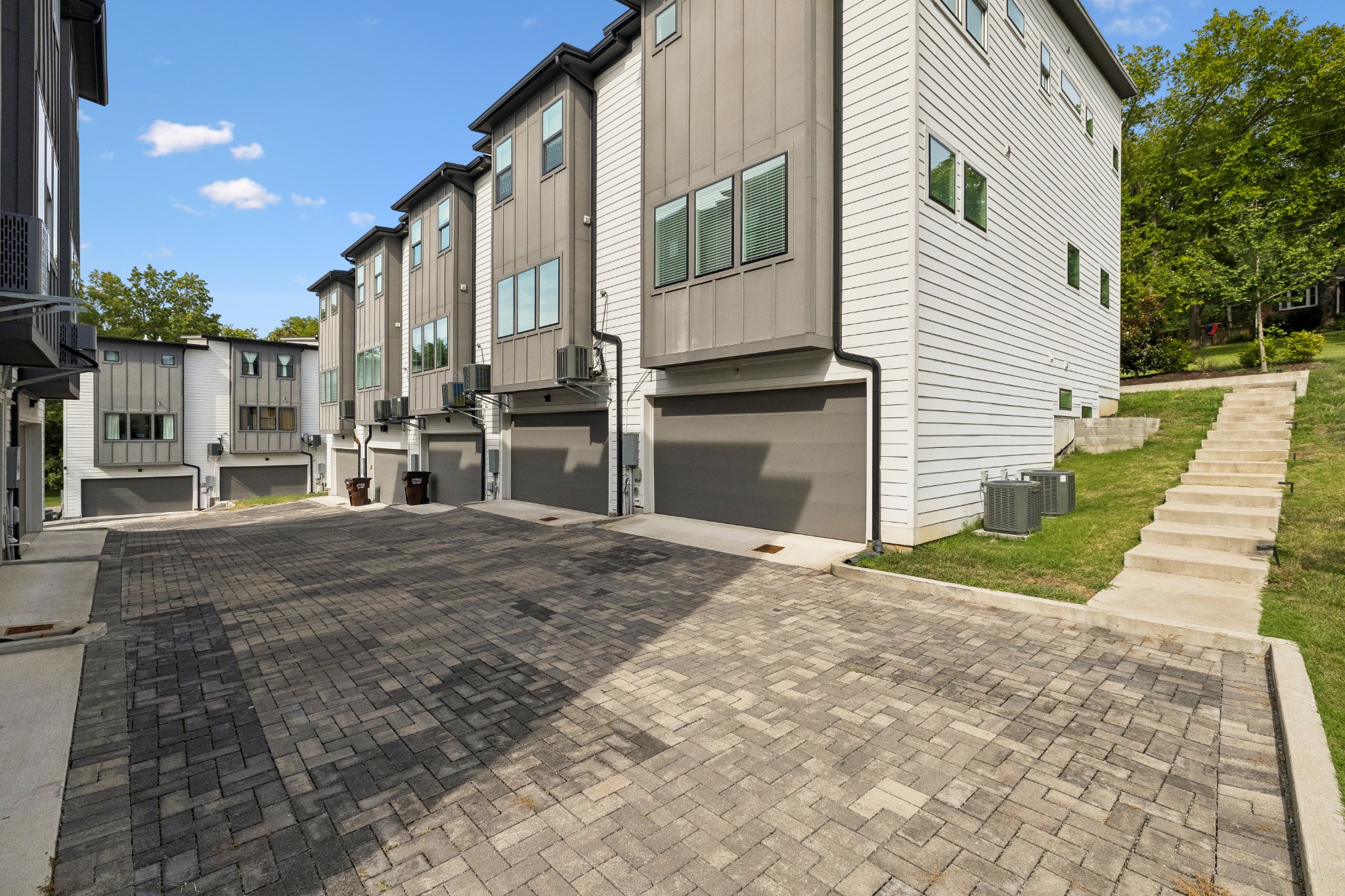 1208 Watts Ter Property Photo 41