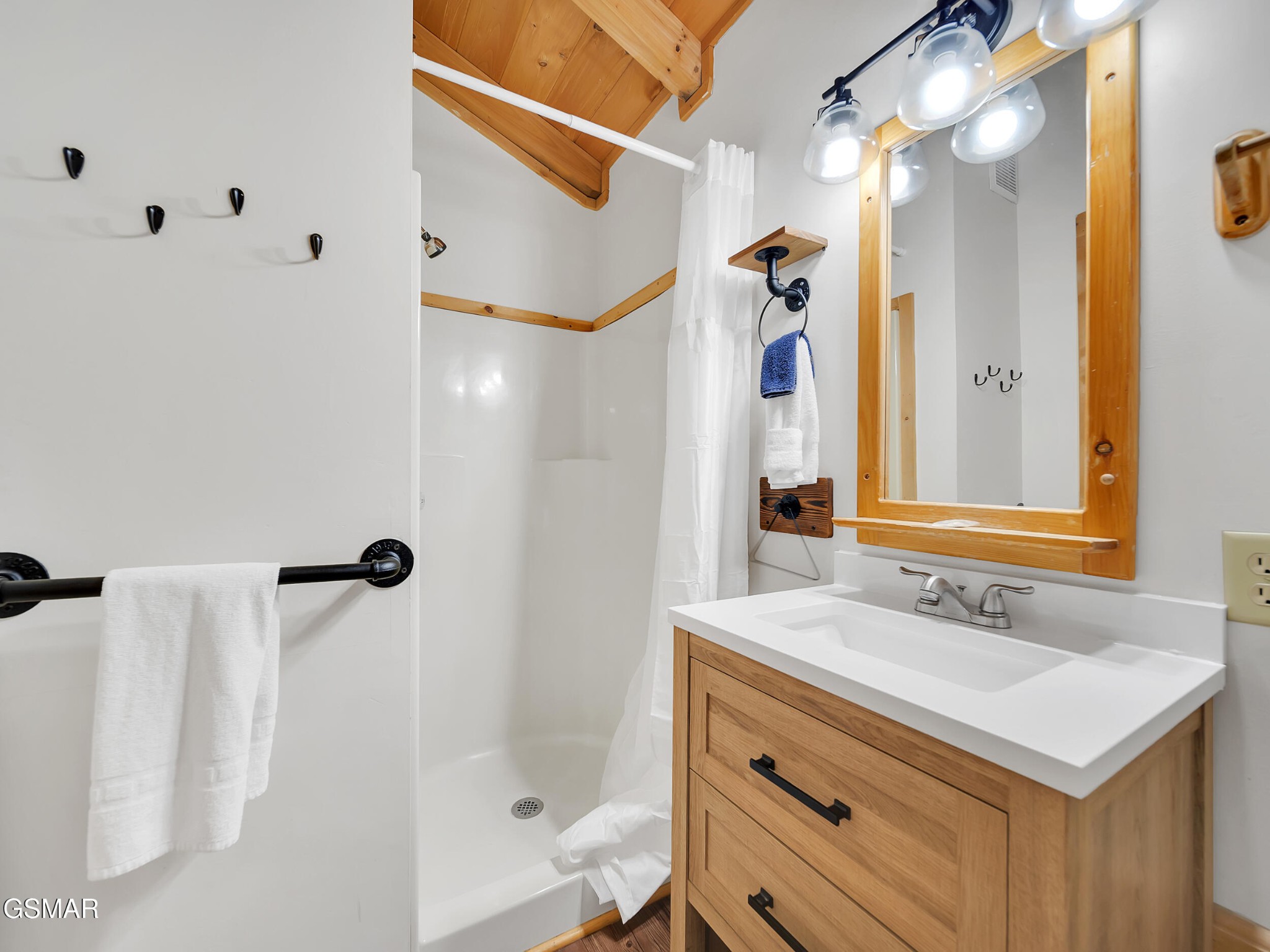 709 Gray Hawk Way Property Photo 22