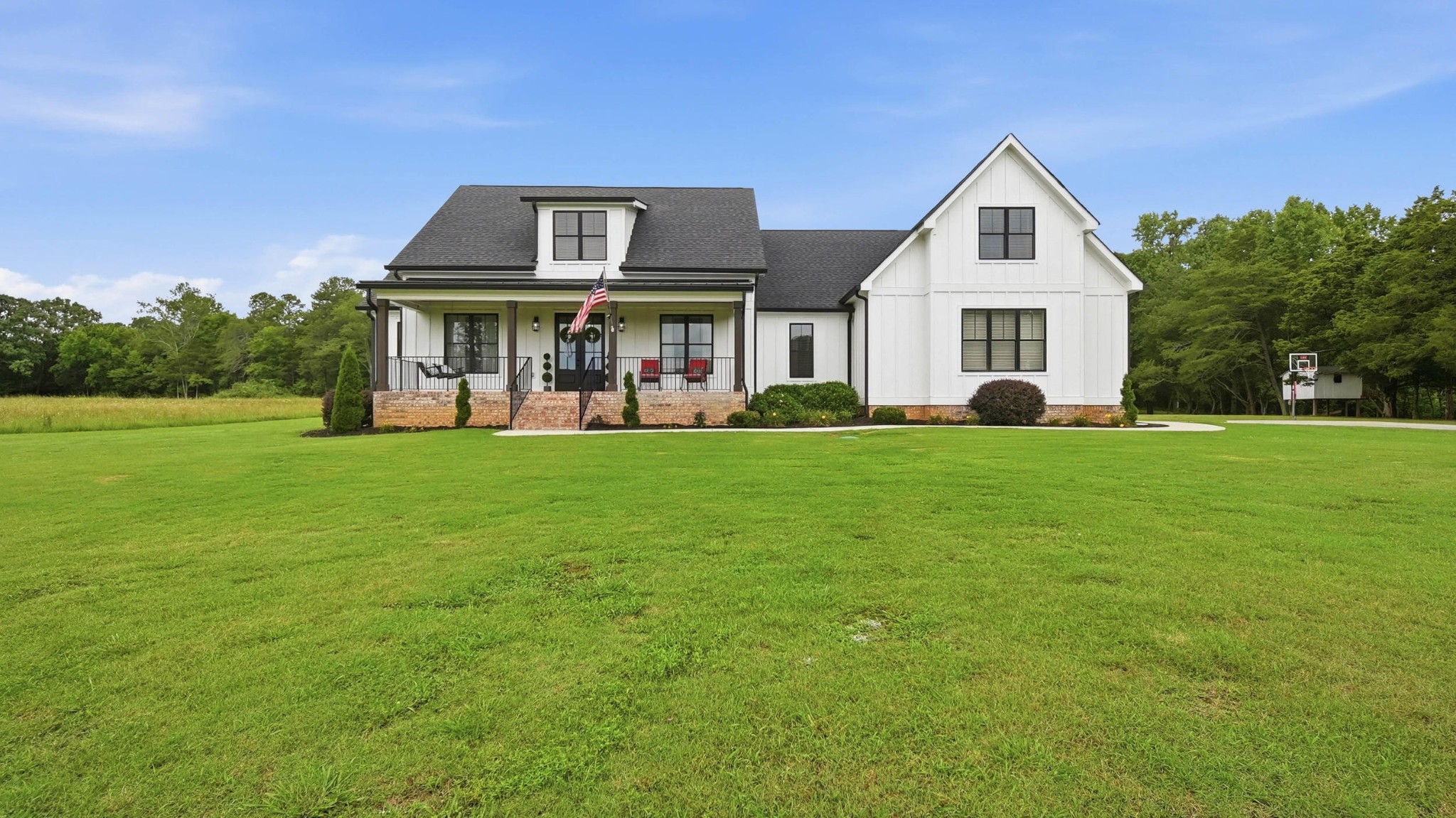 6979 Mouse Creek Road, Nw Property Photo 1