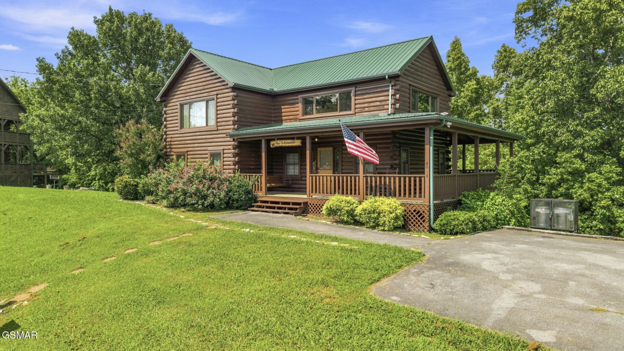 2043 Oakmont Drive Property Photo 1