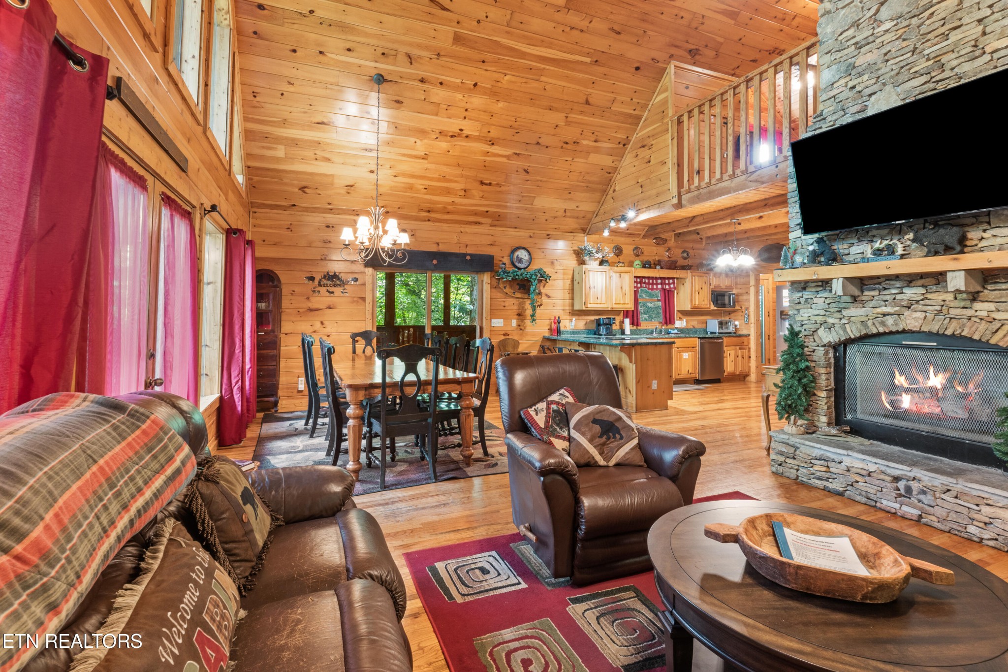 2810 Ridge Creek Circle Property Photo 6